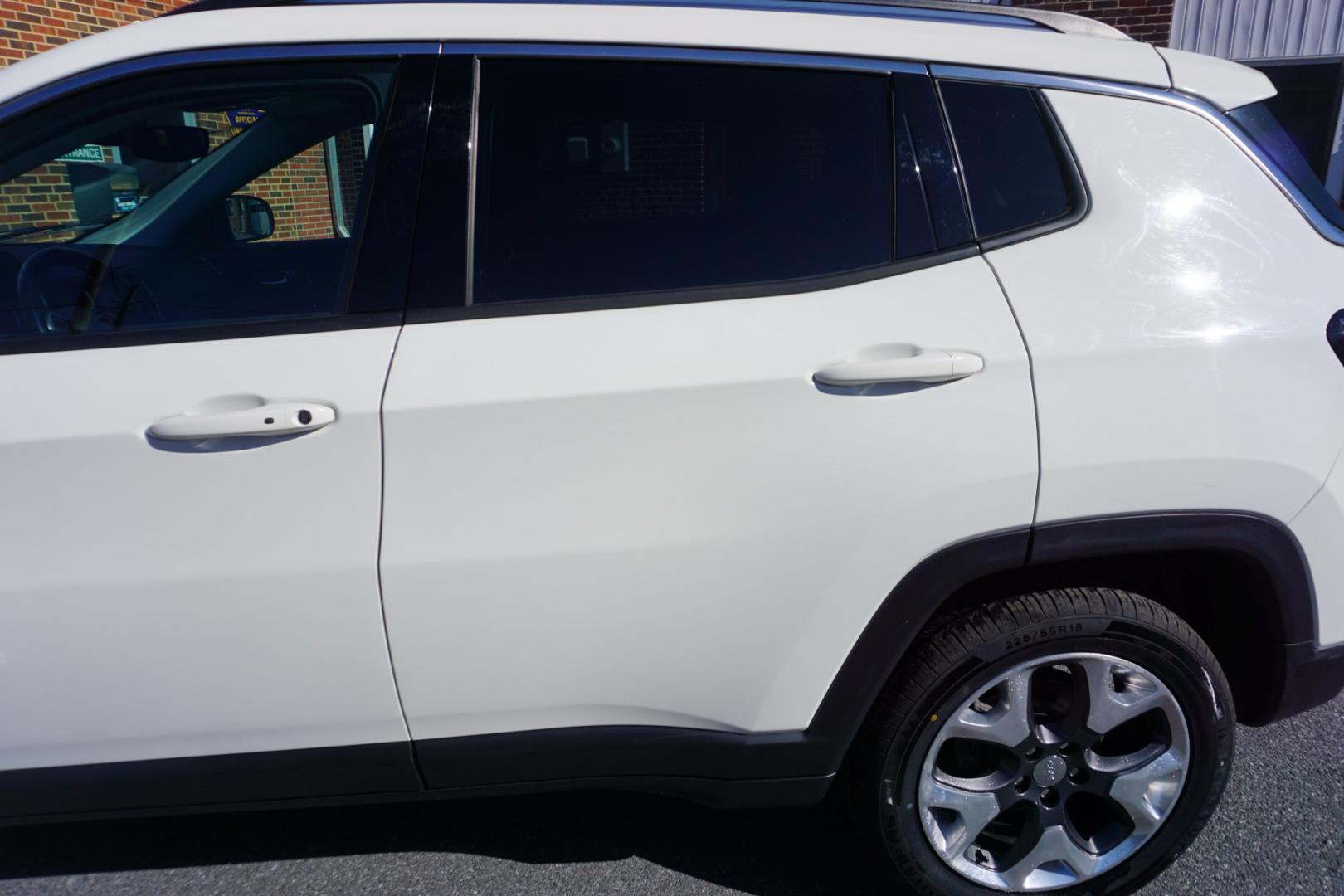 2019 White Clearcoat JEEP COMPASS LIMITED (3C4NJDCB8KT) with an 2.4L I-4 variable valve control engine, located at 312 Centre Ave, Schuylkill Haven, PA, 17972, (570) 593-5278, 40.638130, -76.177383 - Photo#5