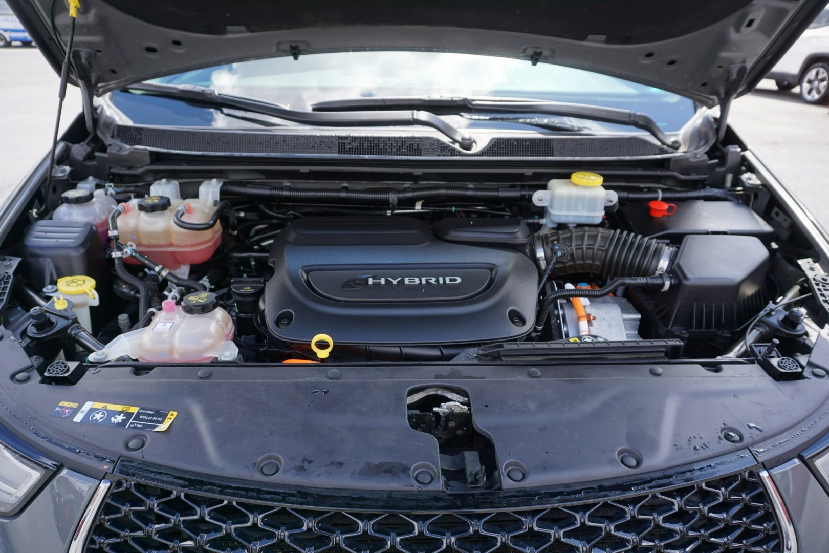 2022 CHRYSLER PACIFICA HYBRID TOURING L (2C4RC1L70NR) , located at 312 Centre Ave, Schuylkill Haven, PA, 17972, (570) 593-5278, 40.638130, -76.177383 - Photo#17