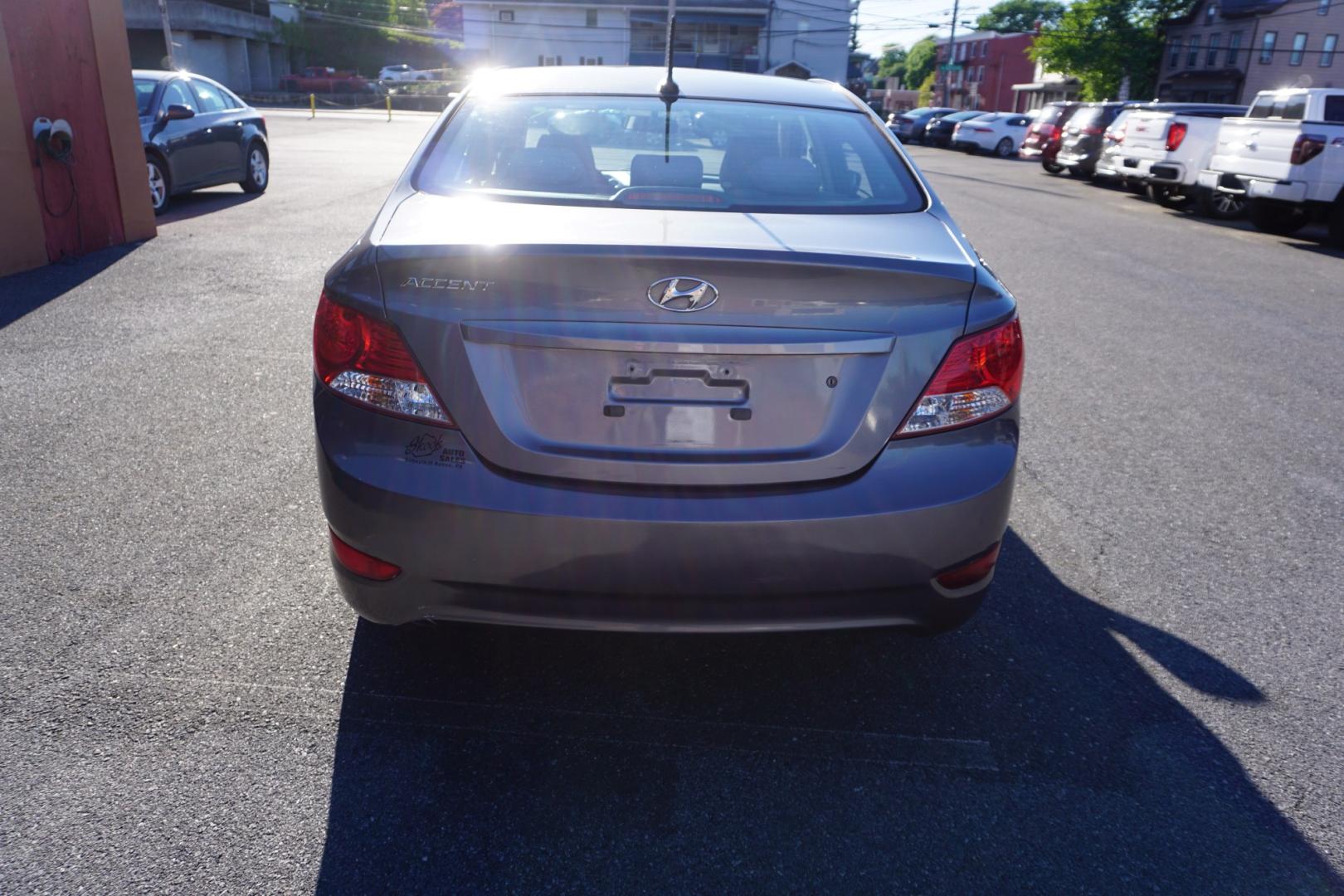 2014 HYUNDAI ACCENT GLS (KMHCU4AE4EU) , located at 312 Centre Ave, Schuylkill Haven, PA, 17972, (570) 593-5278, 40.638130, -76.177383- Photo#9