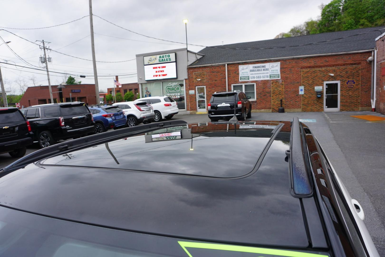 2018 JEEP COMPASS LIMITED (3C4NJDCB6JT) , located at 312 Centre Ave, Schuylkill Haven, PA, 17972, (570) 593-5278, 40.638130, -76.177383 - Photo#2