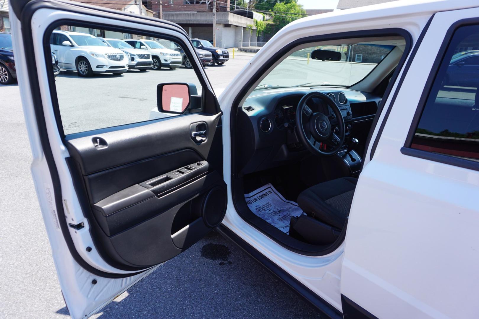 2014 JEEP PATRIOT (1C4NJPBB1ED) , located at 312 Centre Ave, Schuylkill Haven, PA, 17972, (570) 593-5278, 40.638130, -76.177383 - Photo#21
