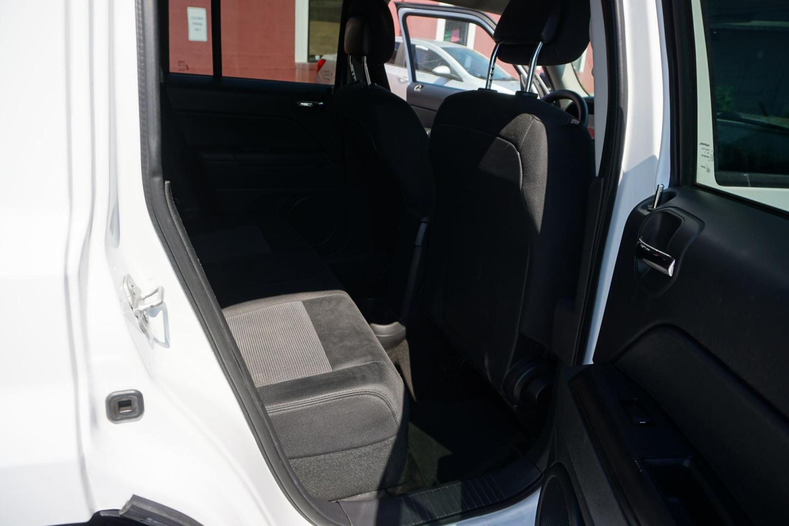 2014 JEEP PATRIOT SPORT (1C4NJPBB1ED) with an 2.4L I4 engine, Automatic transmission, located at 312 Centre Ave, Schuylkill Haven, PA, 17972, (570) 593-5278, 40.638130, -76.177383- Photo#31