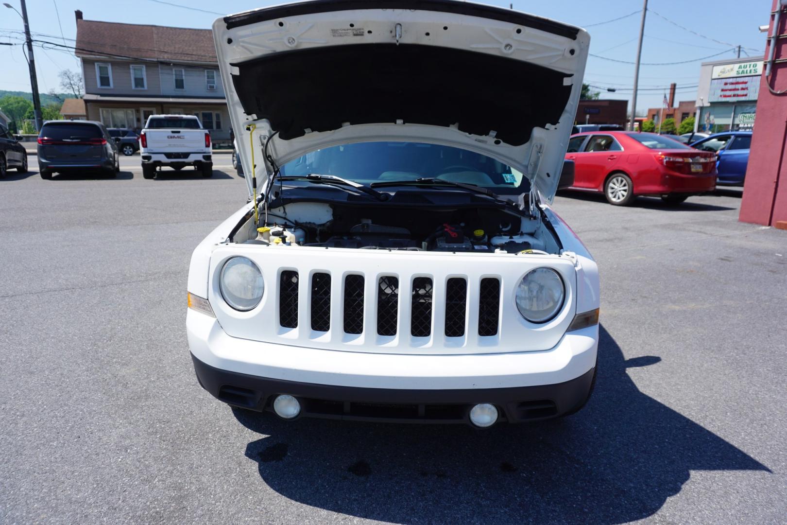 2014 JEEP PATRIOT (1C4NJPBB1ED) , located at 312 Centre Ave, Schuylkill Haven, PA, 17972, (570) 593-5278, 40.638130, -76.177383 - Photo#38
