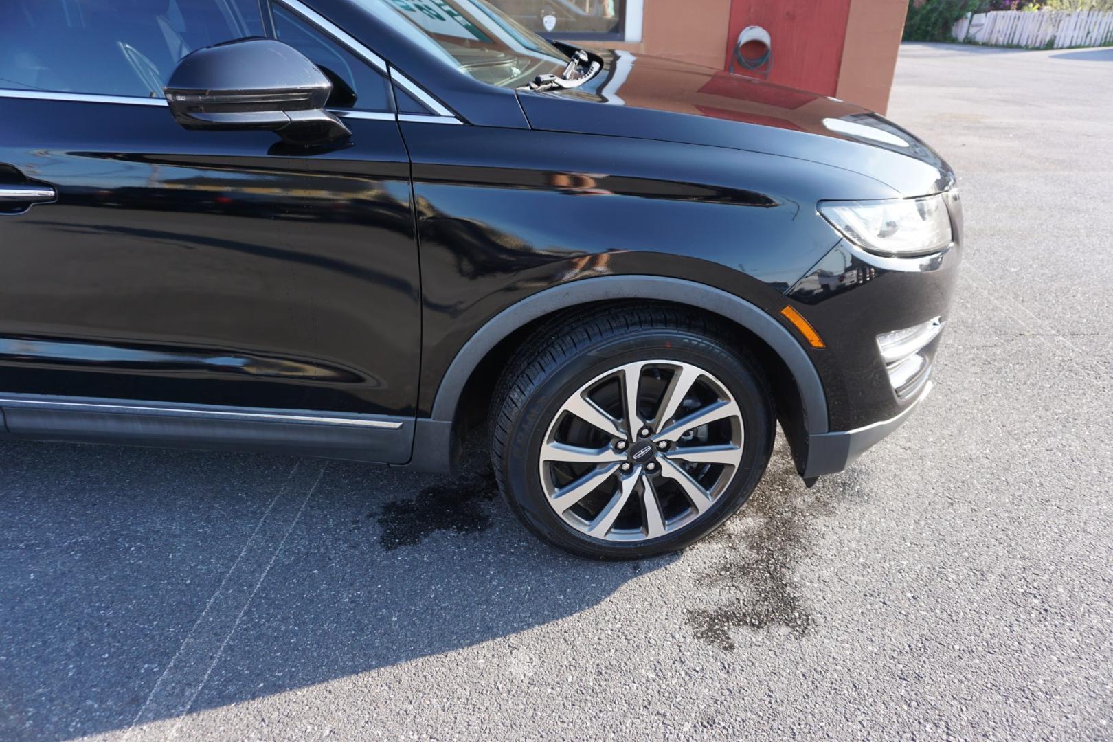 2019 BLACK /BLACK LINCOLN MKC RESERVE (5LMCJ3D92KU) with an 2L I4 engine, AUTOMATIC transmission, located at 312 Centre Ave, Schuylkill Haven, PA, 17972, (570) 593-5278, 40.638130, -76.177383- Photo#15