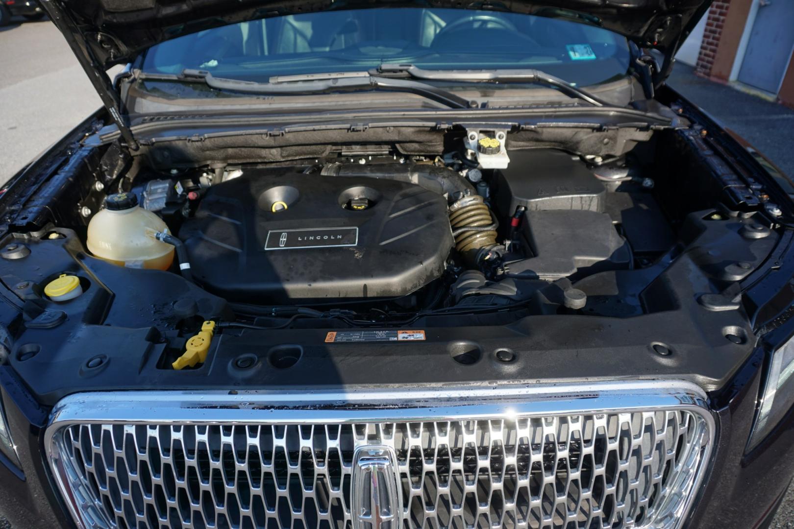 2019 BLACK /BLACK LINCOLN MKC RESERVE (5LMCJ3D92KU) with an 2L I4 engine, AUTOMATIC transmission, located at 312 Centre Ave, Schuylkill Haven, PA, 17972, (570) 593-5278, 40.638130, -76.177383- Photo#19