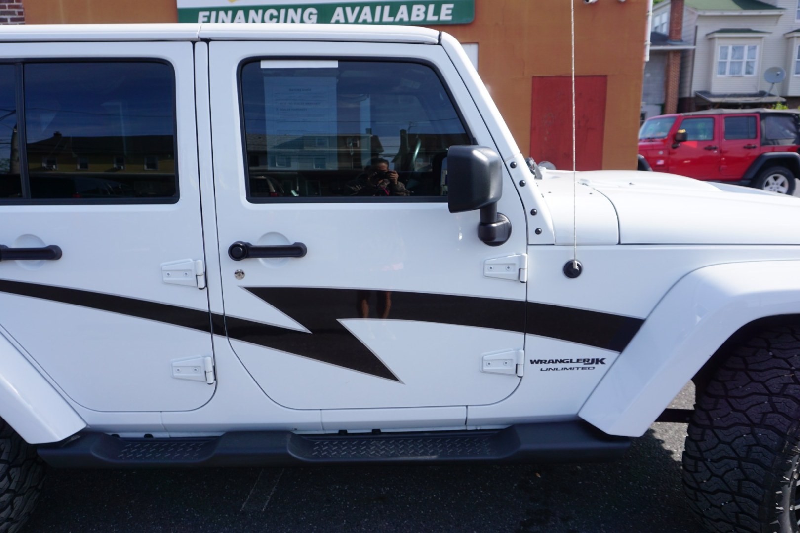 2018 WHITE /BLACK JEEP WRANGLER SAHARA (1C4BJWEG8JL) with an 3.6L V6 engine, AUTOMATIC transmission, located at 312 Centre Ave, Schuylkill Haven, PA, 17972, (570) 593-5278, 40.638130, -76.177383- Photo#13