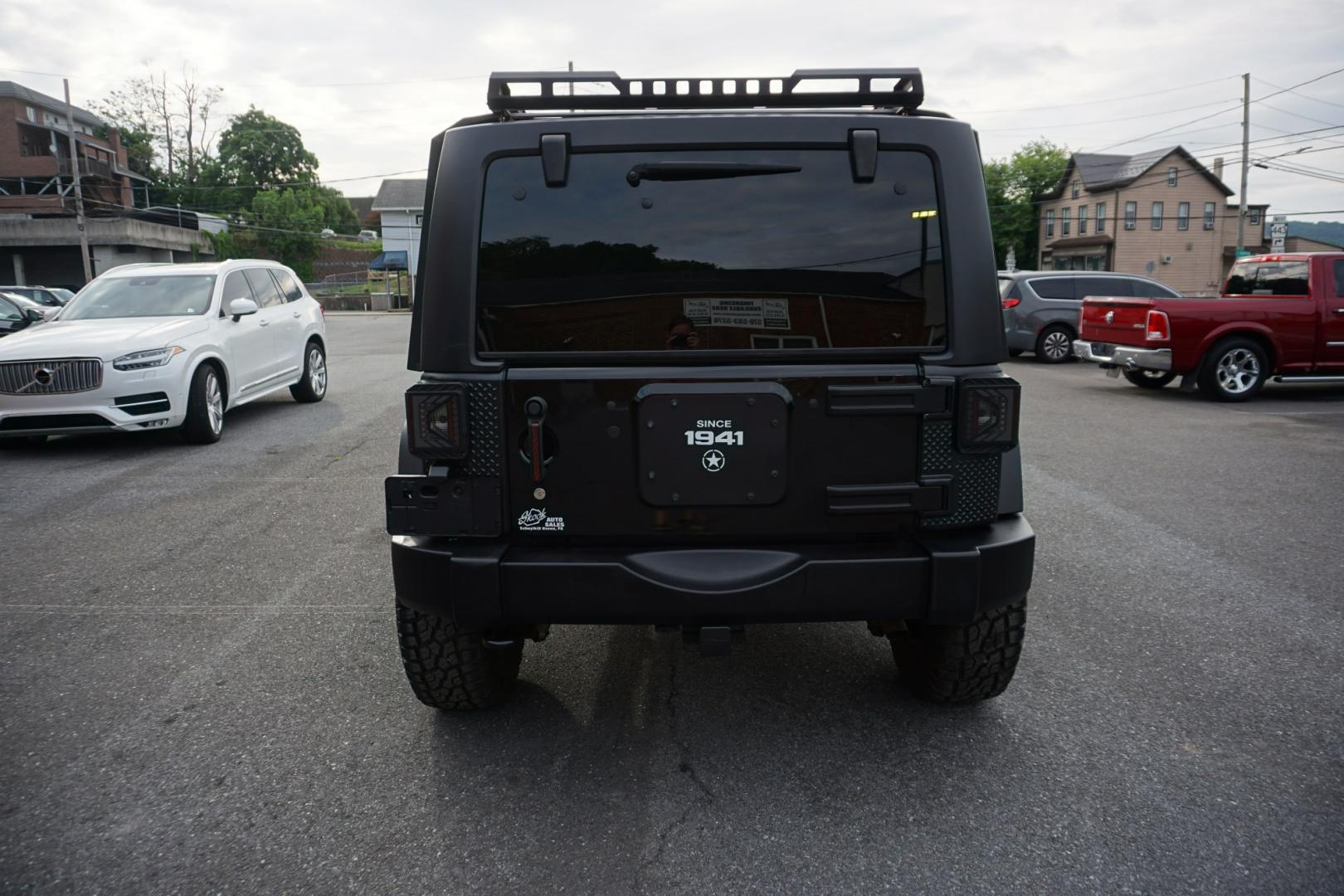 2013 BLACK /ORANGE JEEP WRANGLER SPORT (1C4BJWDG2DL) with an 3.6L V6 engine, AUTOMATIC transmission, located at 312 Centre Ave, Schuylkill Haven, PA, 17972, (570) 593-5278, 40.638130, -76.177383- Photo#8
