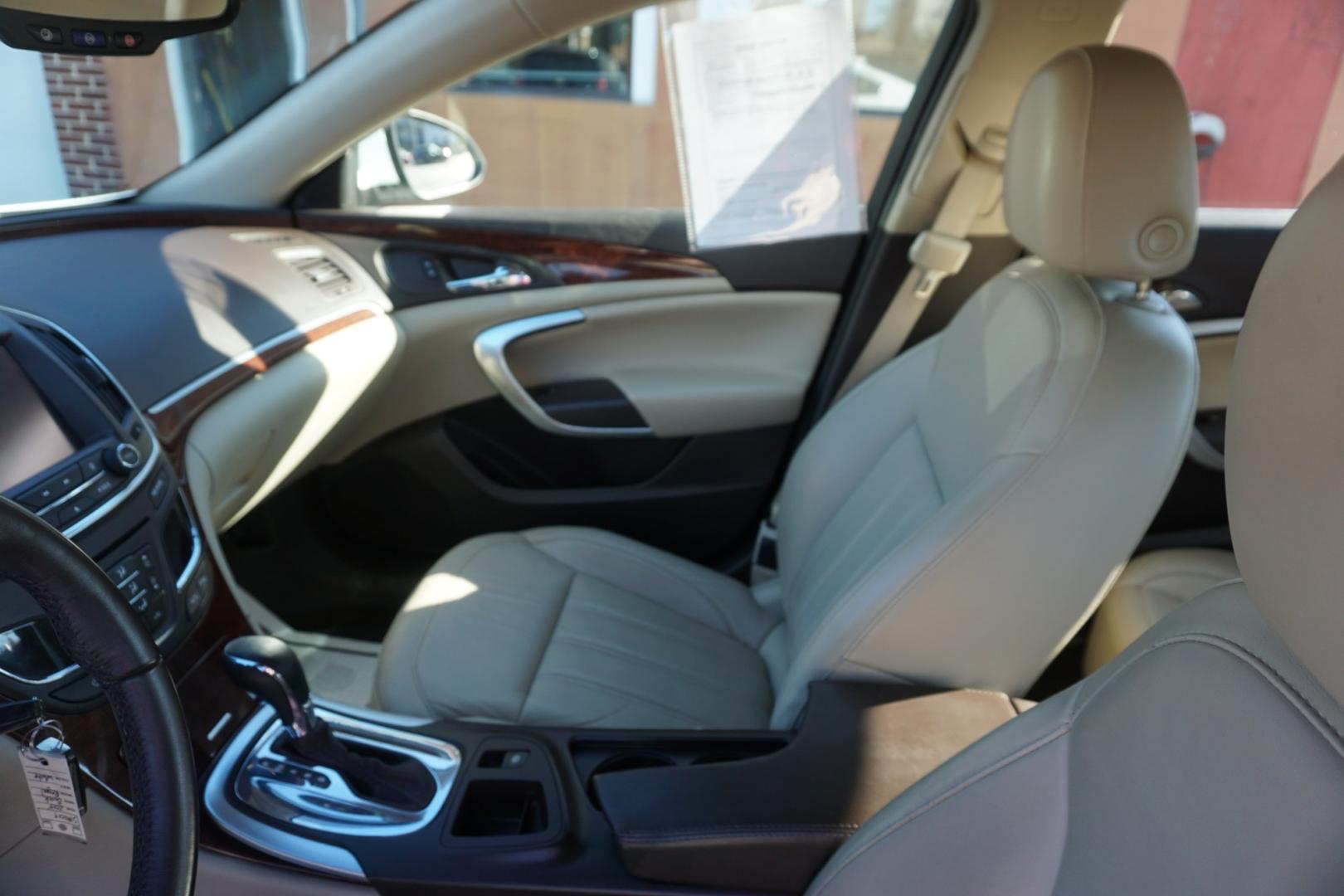 2015 WHITE /TAN BUICK REGAL TURBO (2G4GL5EX8F9) with an 2L I4 engine, AUTOMATIC transmission, located at 312 Centre Ave, Schuylkill Haven, PA, 17972, (570) 593-5278, 40.638130, -76.177383- Photo#21
