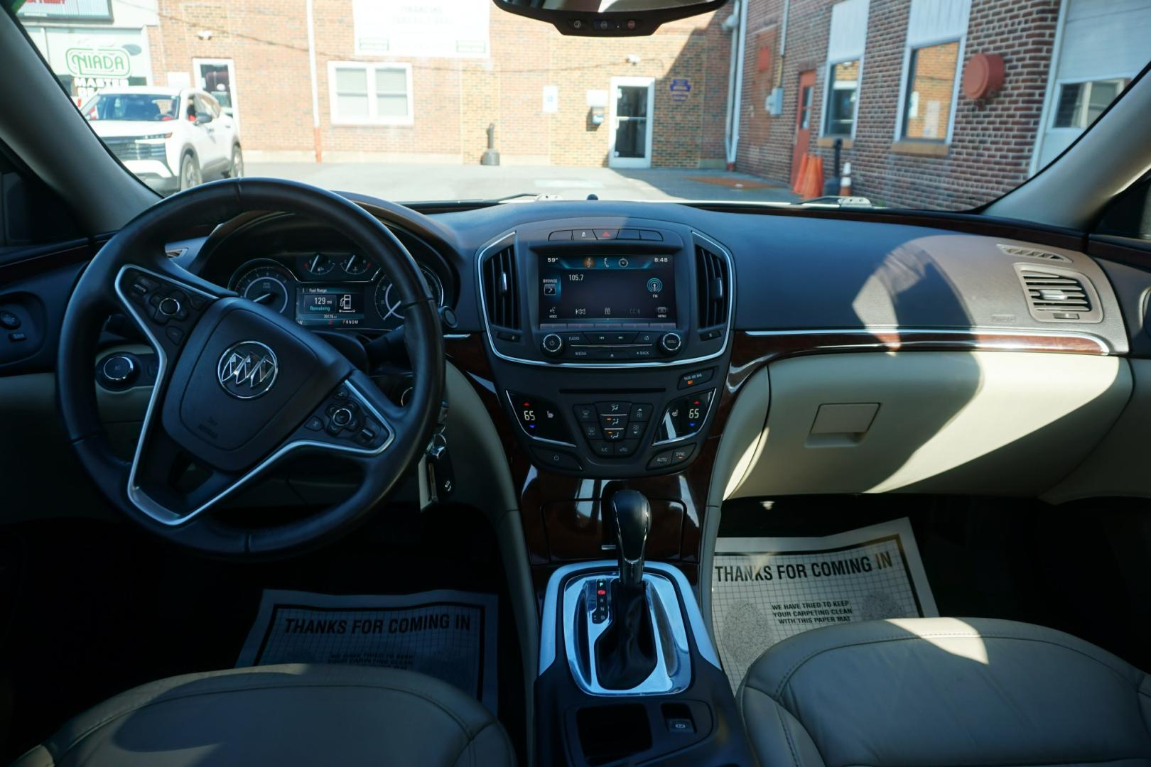 2015 WHITE /TAN BUICK REGAL TURBO (2G4GL5EX8F9) with an 2L I4 engine, AUTOMATIC transmission, located at 312 Centre Ave, Schuylkill Haven, PA, 17972, (570) 593-5278, 40.638130, -76.177383- Photo#27