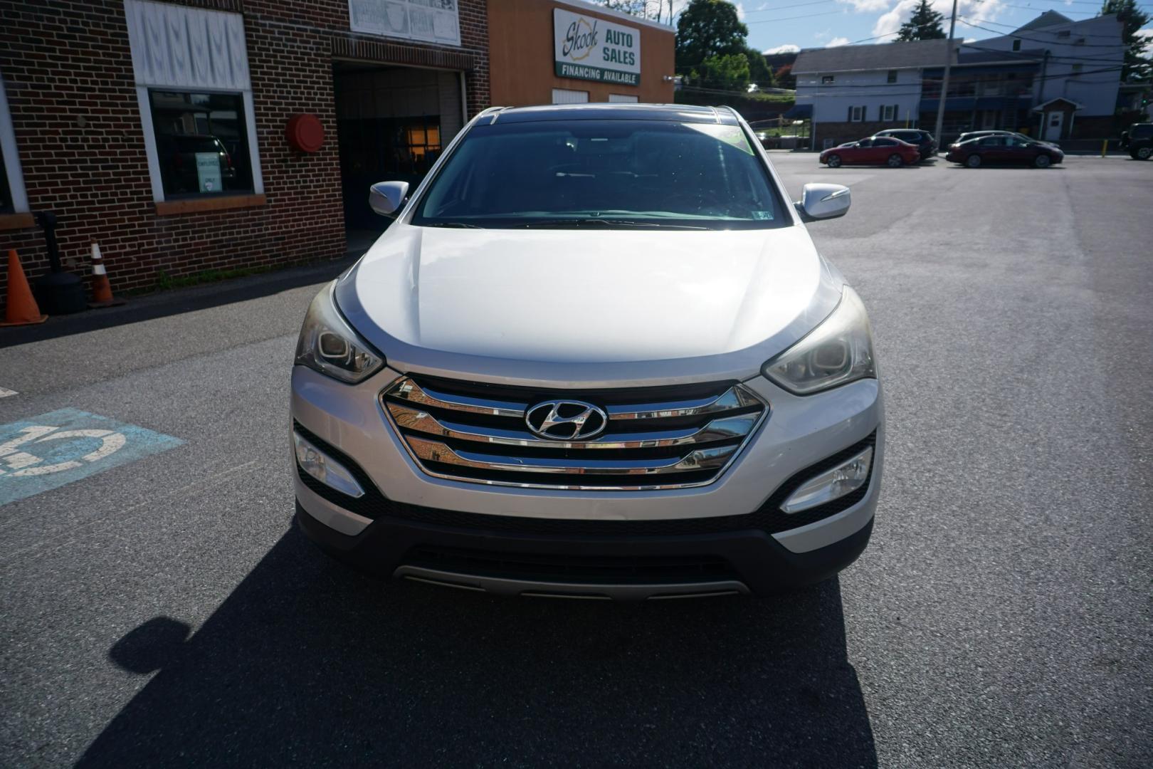 2013 SILVER /BLACK HYUNDAI SANTA FE SPORT (5XYZWDLA0DG) with an 2L I4 engine, AUTOMATIC transmission, located at 312 Centre Ave, Schuylkill Haven, PA, 17972, (570) 593-5278, 40.638130, -76.177383- Photo#2