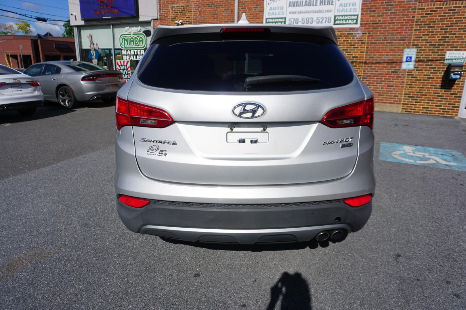 2013 SILVER /BLACK HYUNDAI SANTA FE SPORT (5XYZWDLA0DG) with an 2L I4 engine, AUTOMATIC transmission, located at 312 Centre Ave, Schuylkill Haven, PA, 17972, (570) 593-5278, 40.638130, -76.177383- Photo#10