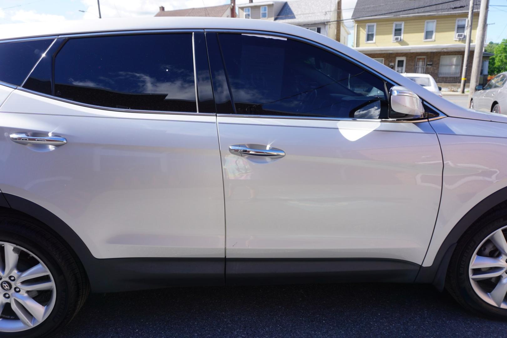 2013 SILVER /BLACK HYUNDAI SANTA FE SPORT (5XYZWDLA0DG) with an 2L I4 engine, AUTOMATIC transmission, located at 312 Centre Ave, Schuylkill Haven, PA, 17972, (570) 593-5278, 40.638130, -76.177383- Photo#15