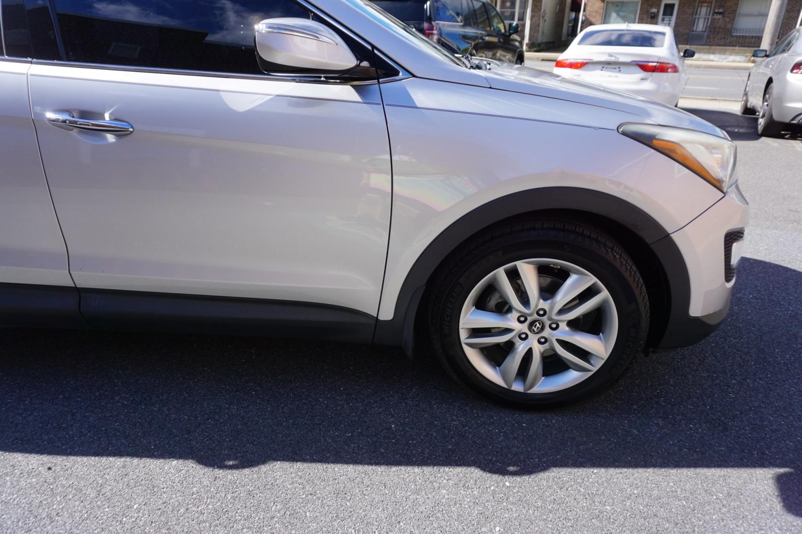 2013 SILVER /BLACK HYUNDAI SANTA FE SPORT (5XYZWDLA0DG) with an 2L I4 engine, AUTOMATIC transmission, located at 312 Centre Ave, Schuylkill Haven, PA, 17972, (570) 593-5278, 40.638130, -76.177383- Photo#16