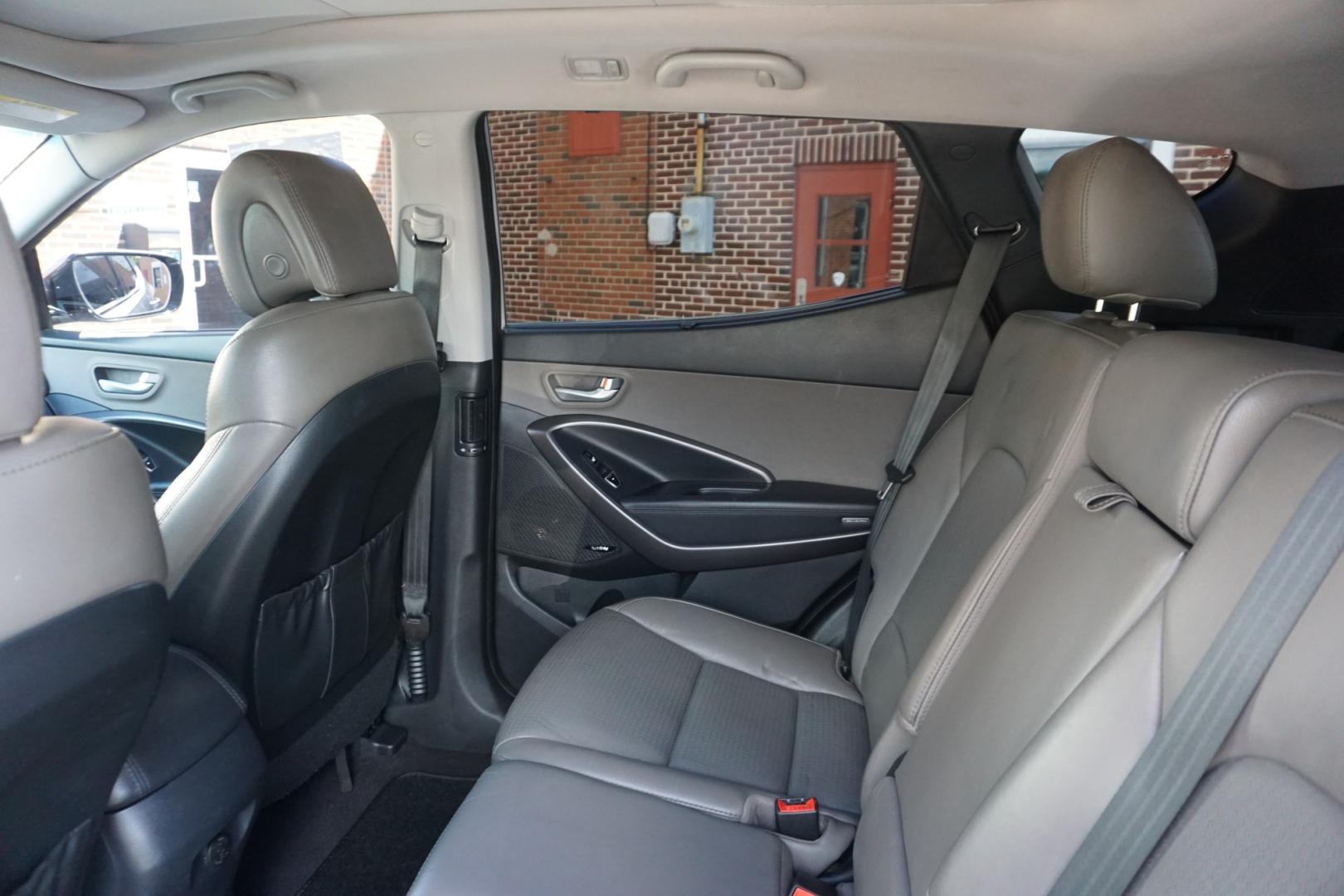 2013 SILVER /BLACK HYUNDAI SANTA FE SPORT (5XYZWDLA0DG) with an 2L I4 engine, AUTOMATIC transmission, located at 312 Centre Ave, Schuylkill Haven, PA, 17972, (570) 593-5278, 40.638130, -76.177383- Photo#25