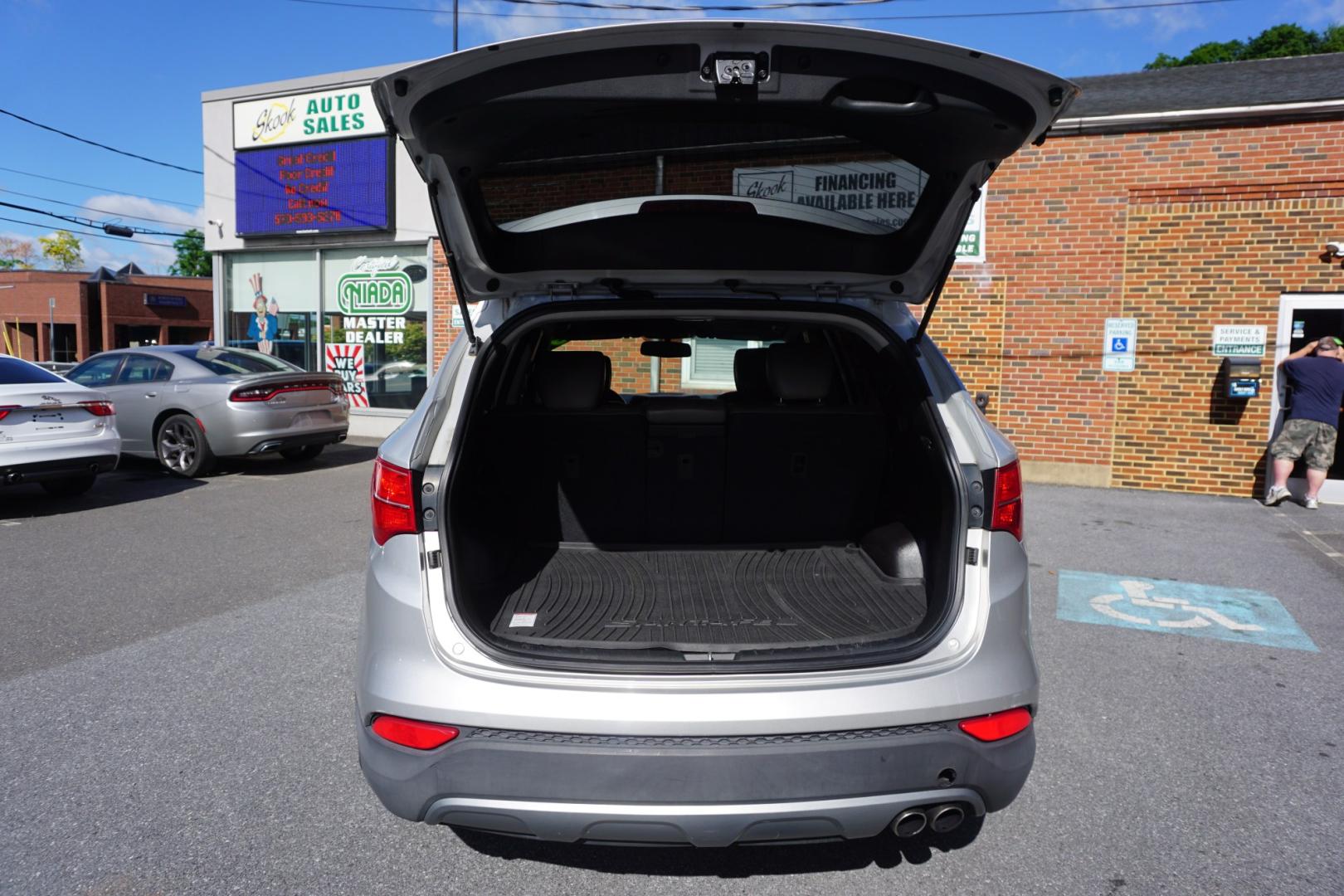 2013 SILVER /BLACK HYUNDAI SANTA FE SPORT (5XYZWDLA0DG) with an 2L I4 engine, AUTOMATIC transmission, located at 312 Centre Ave, Schuylkill Haven, PA, 17972, (570) 593-5278, 40.638130, -76.177383- Photo#29