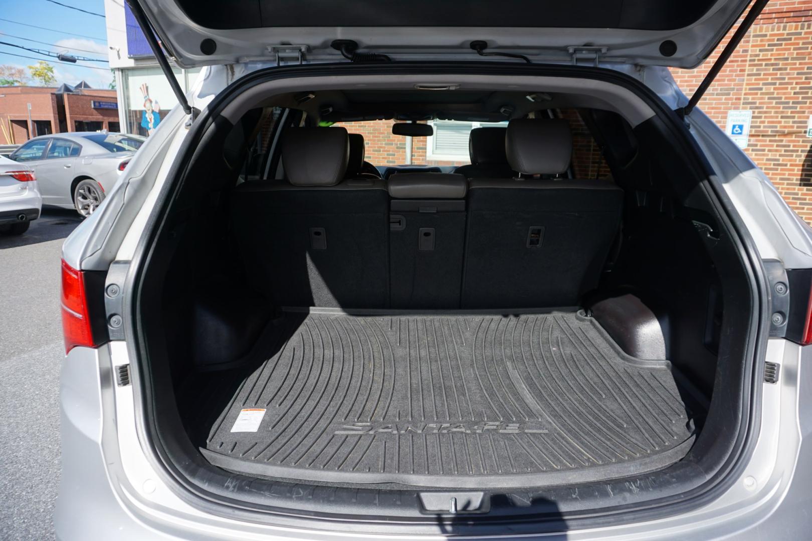 2013 SILVER /BLACK HYUNDAI SANTA FE SPORT (5XYZWDLA0DG) with an 2L I4 engine, AUTOMATIC transmission, located at 312 Centre Ave, Schuylkill Haven, PA, 17972, (570) 593-5278, 40.638130, -76.177383- Photo#30