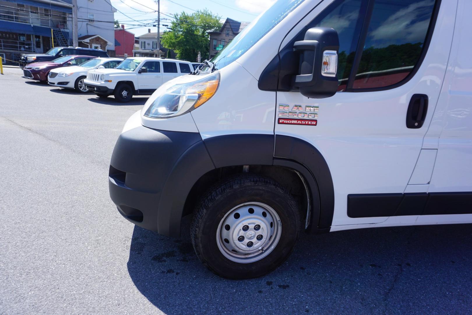 2021 WHITE /GRAY RAM PROMASTER CARGO VAN 2500 (3C6LRVDG2ME) with an 3.6L V6 engine, AUTOMATIC transmission, located at 312 Centre Ave, Schuylkill Haven, PA, 17972, (570) 593-5278, 40.638130, -76.177383- Photo#2