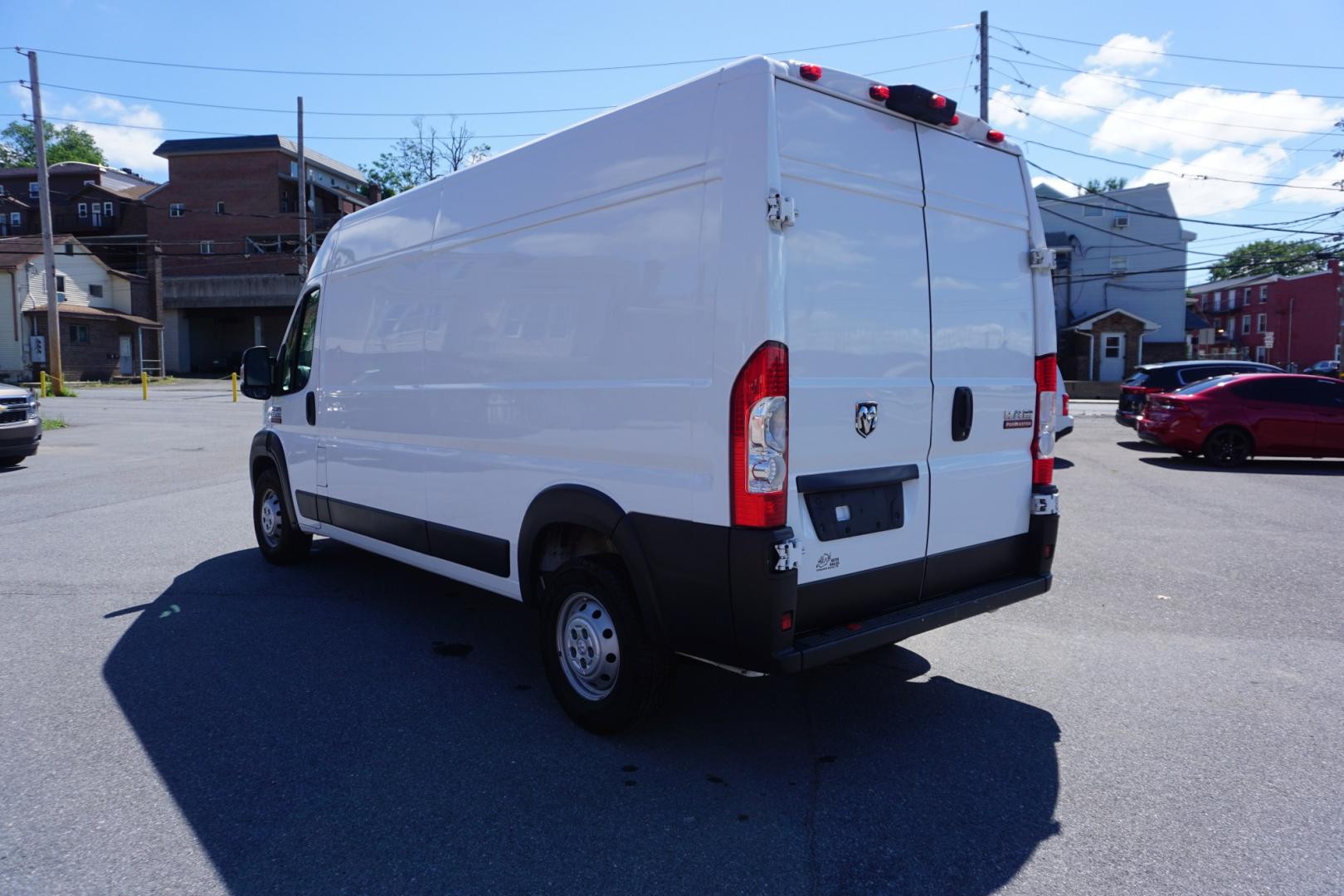 2021 WHITE /GRAY RAM PROMASTER CARGO VAN 2500 (3C6LRVDG2ME) with an 3.6L V6 engine, AUTOMATIC transmission, located at 312 Centre Ave, Schuylkill Haven, PA, 17972, (570) 593-5278, 40.638130, -76.177383- Photo#7