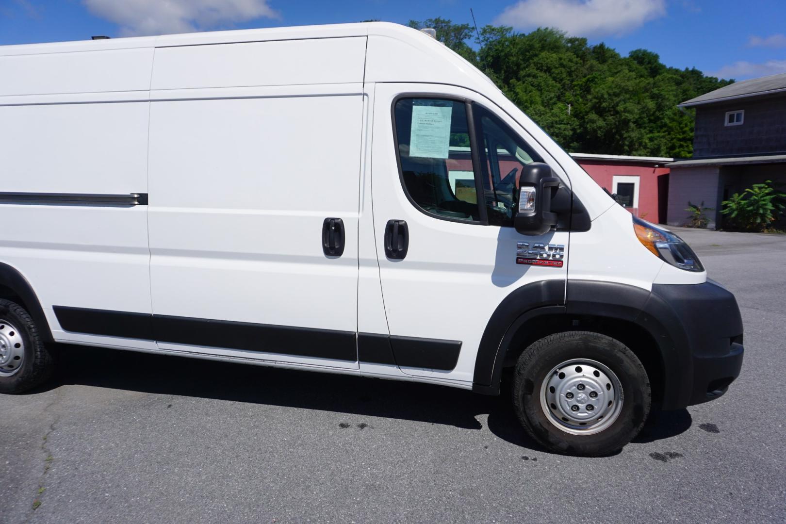 2021 WHITE /GRAY RAM PROMASTER CARGO VAN 2500 (3C6LRVDG2ME) with an 3.6L V6 engine, AUTOMATIC transmission, located at 312 Centre Ave, Schuylkill Haven, PA, 17972, (570) 593-5278, 40.638130, -76.177383- Photo#13