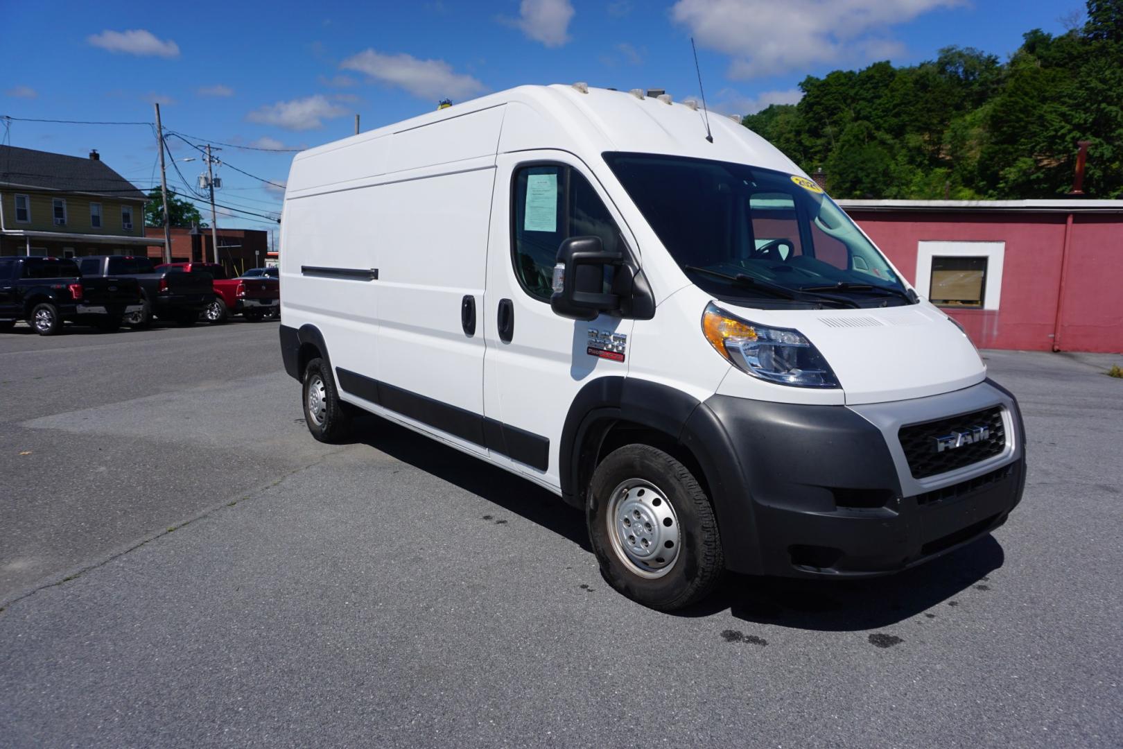 2021 WHITE /GRAY RAM PROMASTER CARGO VAN 2500 (3C6LRVDG2ME) with an 3.6L V6 engine, AUTOMATIC transmission, located at 312 Centre Ave, Schuylkill Haven, PA, 17972, (570) 593-5278, 40.638130, -76.177383- Photo#14