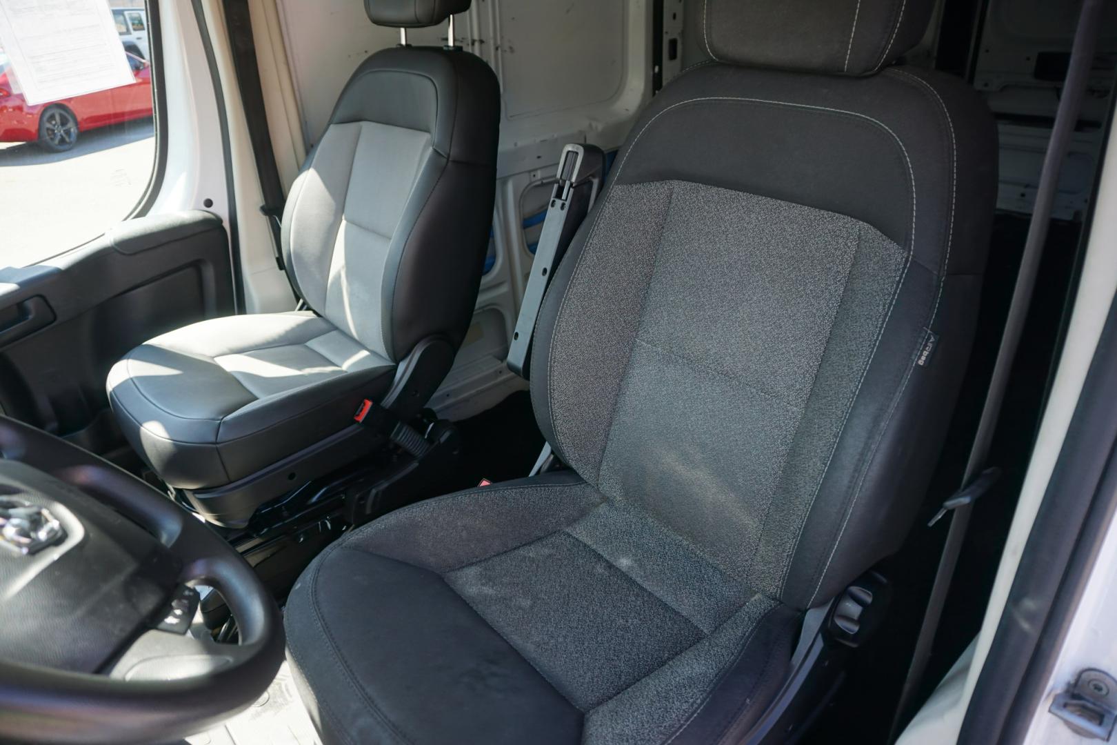 2021 WHITE /GRAY RAM PROMASTER CARGO VAN 2500 (3C6LRVDG2ME) with an 3.6L V6 engine, AUTOMATIC transmission, located at 312 Centre Ave, Schuylkill Haven, PA, 17972, (570) 593-5278, 40.638130, -76.177383- Photo#23