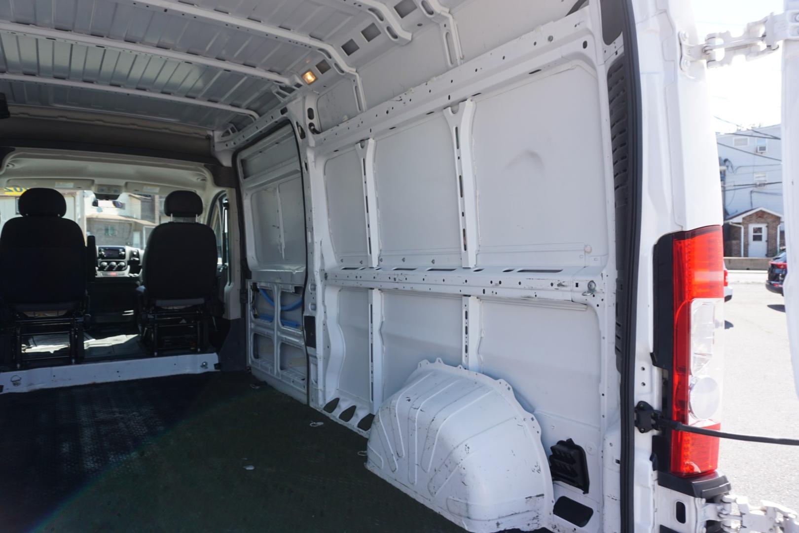 2021 WHITE /GRAY RAM PROMASTER CARGO VAN 2500 (3C6LRVDG2ME) with an 3.6L V6 engine, AUTOMATIC transmission, located at 312 Centre Ave, Schuylkill Haven, PA, 17972, (570) 593-5278, 40.638130, -76.177383- Photo#29