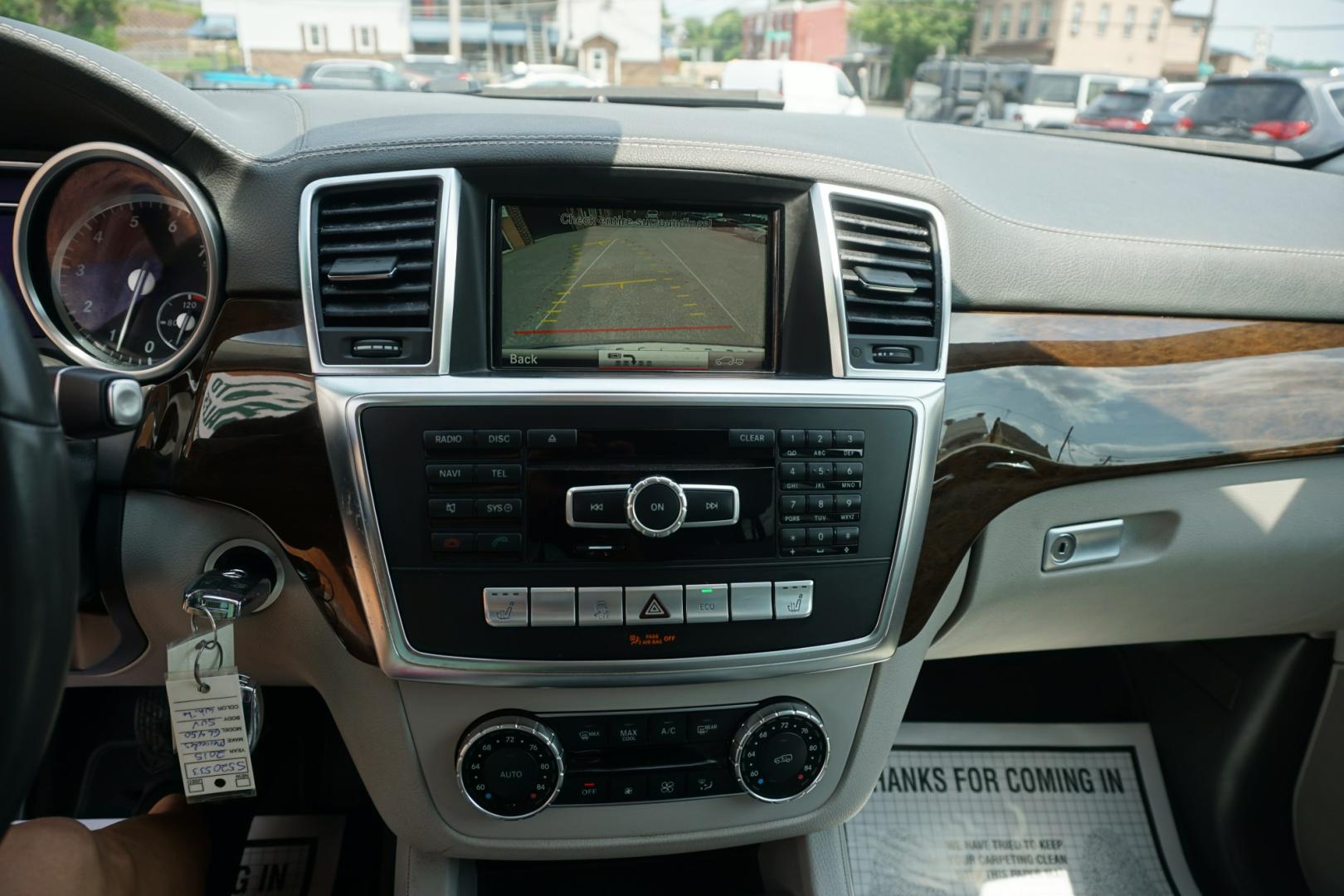 2015 POLAR WHITE MERCEDES-BENZ GL-CLASS GL450 (4JGDF6EE6FA) with an 3L V6 engine, AUTOMATIC transmission, located at 312 Centre Ave, Schuylkill Haven, PA, 17972, (570) 593-5278, 40.638130, -76.177383- Photo#22