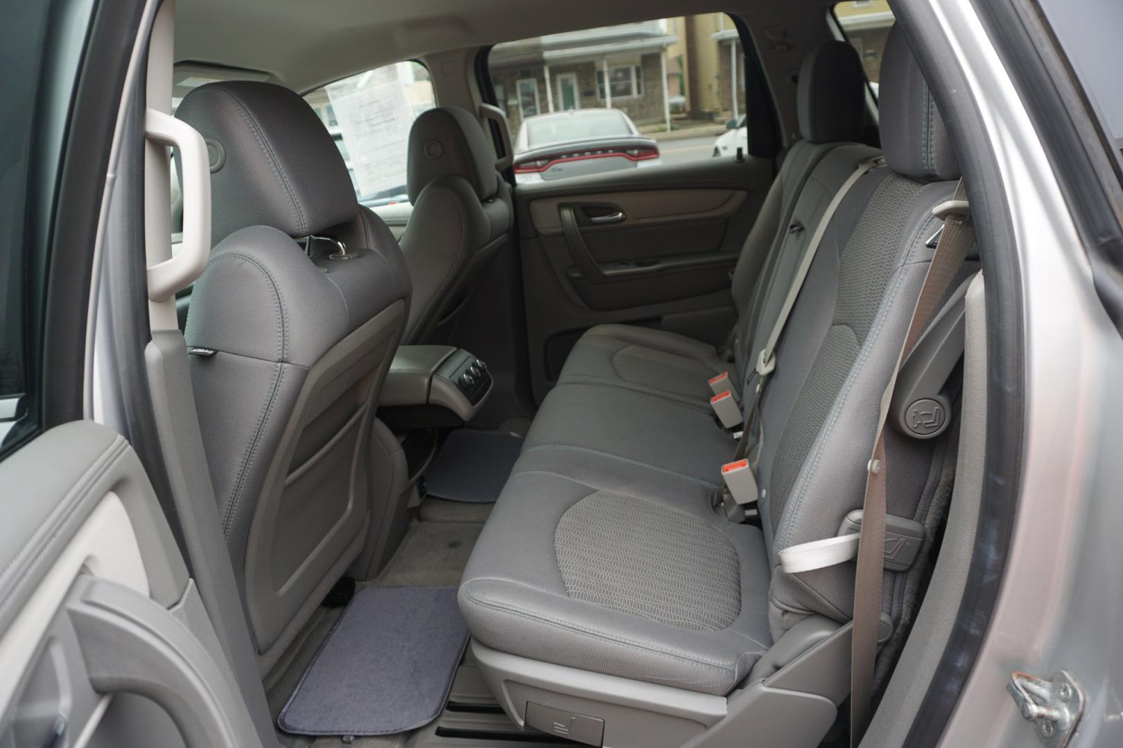 2017 GRAY /BLACK CHEVROLET TRAVERSE 1LT (1GNKVGKD0HJ) with an 3.6L V6 engine, AUTOMATIC transmission, located at 312 Centre Ave, Schuylkill Haven, PA, 17972, (570) 593-5278, 40.638130, -76.177383- Photo#28