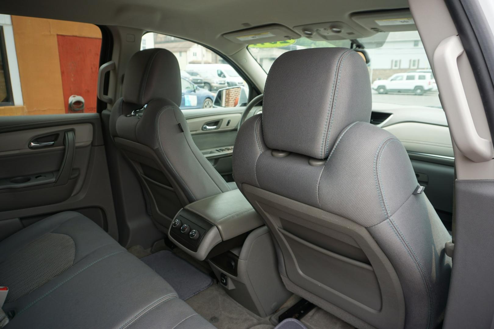 2017 GRAY /BLACK CHEVROLET TRAVERSE 1LT (1GNKVGKD0HJ) with an 3.6L V6 engine, AUTOMATIC transmission, located at 312 Centre Ave, Schuylkill Haven, PA, 17972, (570) 593-5278, 40.638130, -76.177383- Photo#34