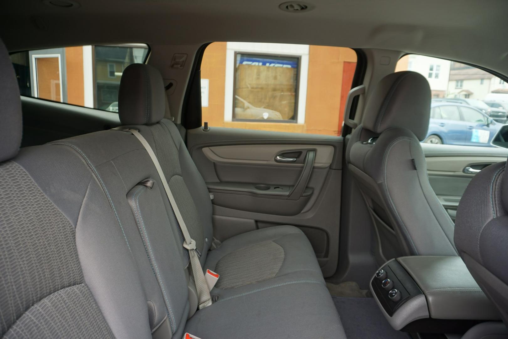 2017 GRAY /BLACK CHEVROLET TRAVERSE 1LT (1GNKVGKD0HJ) with an 3.6L V6 engine, AUTOMATIC transmission, located at 312 Centre Ave, Schuylkill Haven, PA, 17972, (570) 593-5278, 40.638130, -76.177383- Photo#35