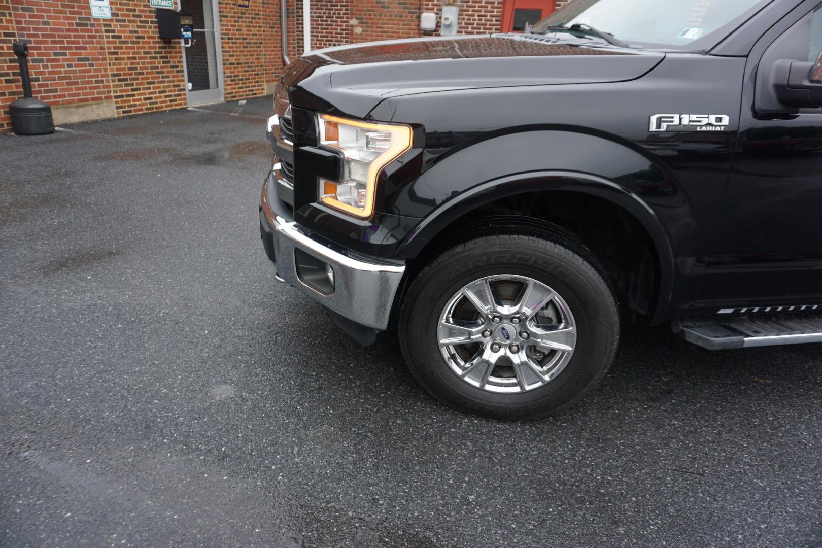 2016 BLACK /BLACK FORD F-150 XLT (1FTEW1EF8GF) with an 5L V8 engine, AUTOMATIC transmission, located at 312 Centre Ave, Schuylkill Haven, PA, 17972, (570) 593-5278, 40.638130, -76.177383- Photo#3