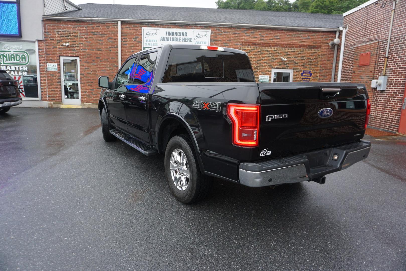 2016 BLACK /BLACK FORD F-150 XLT (1FTEW1EF8GF) with an 5L V8 engine, AUTOMATIC transmission, located at 312 Centre Ave, Schuylkill Haven, PA, 17972, (570) 593-5278, 40.638130, -76.177383- Photo#8