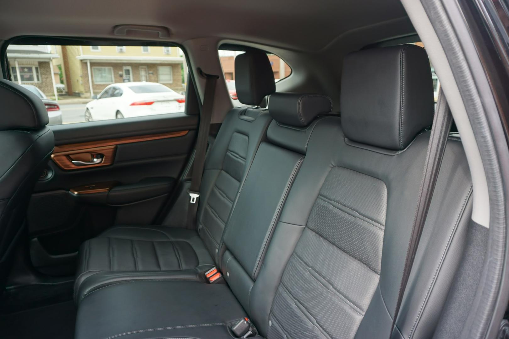 2022 BLACK /BLACK HONDA CR-V HYBRID TOURING (5J6RT6H94NL) with an 2L I4 engine, CVT transmission, located at 312 Centre Ave, Schuylkill Haven, PA, 17972, (570) 593-5278, 40.638130, -76.177383- Photo#27
