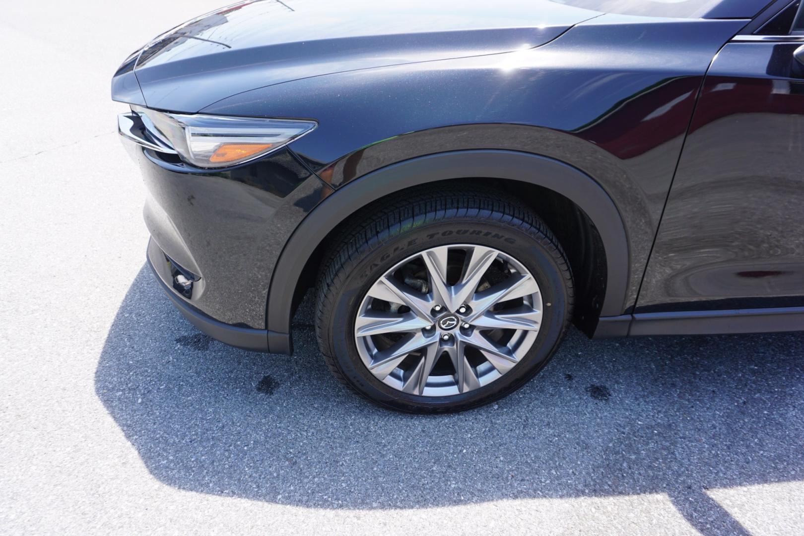 2021 BLACK /BLACK MAZDA CX-5 GRAND TOURING (JM3KFBDM1M1) with an 2.5L I4 engine, AUTOMATIC transmission, located at 312 Centre Ave, Schuylkill Haven, PA, 17972, (570) 593-5278, 40.638130, -76.177383- Photo#4