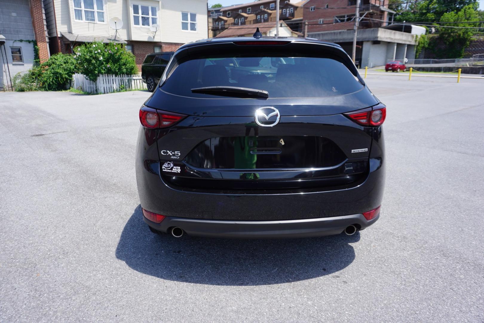 2021 BLACK /BLACK MAZDA CX-5 GRAND TOURING (JM3KFBDM1M1) with an 2.5L I4 engine, AUTOMATIC transmission, located at 312 Centre Ave, Schuylkill Haven, PA, 17972, (570) 593-5278, 40.638130, -76.177383- Photo#9