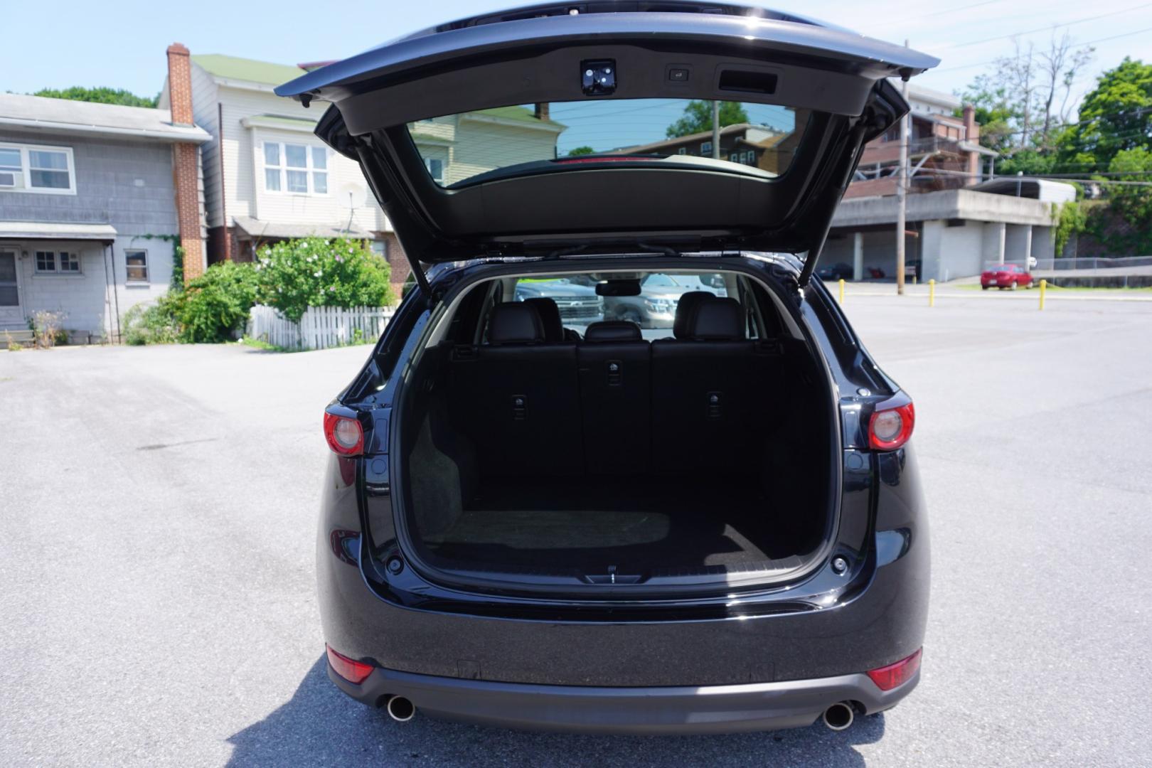 2021 BLACK /BLACK MAZDA CX-5 GRAND TOURING (JM3KFBDM1M1) with an 2.5L I4 engine, AUTOMATIC transmission, located at 312 Centre Ave, Schuylkill Haven, PA, 17972, (570) 593-5278, 40.638130, -76.177383- Photo#32