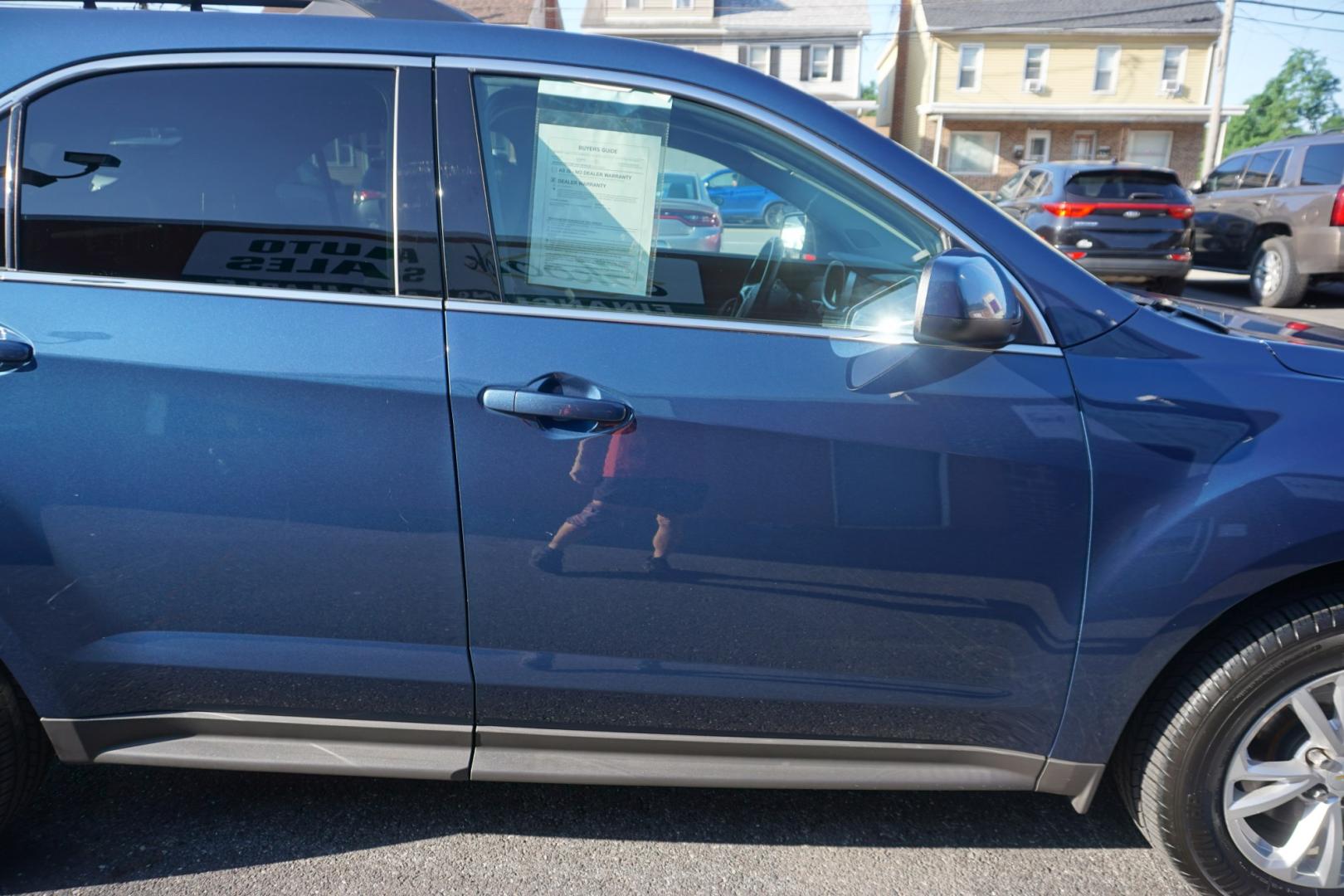 2017 BLUE /BLACK CHEVROLET EQUINOX LT (2GNFLFEK1H6) with an 2.4L I4 engine, AUTOMATIC transmission, located at 312 Centre Ave, Schuylkill Haven, PA, 17972, (570) 593-5278, 40.638130, -76.177383- Photo#12