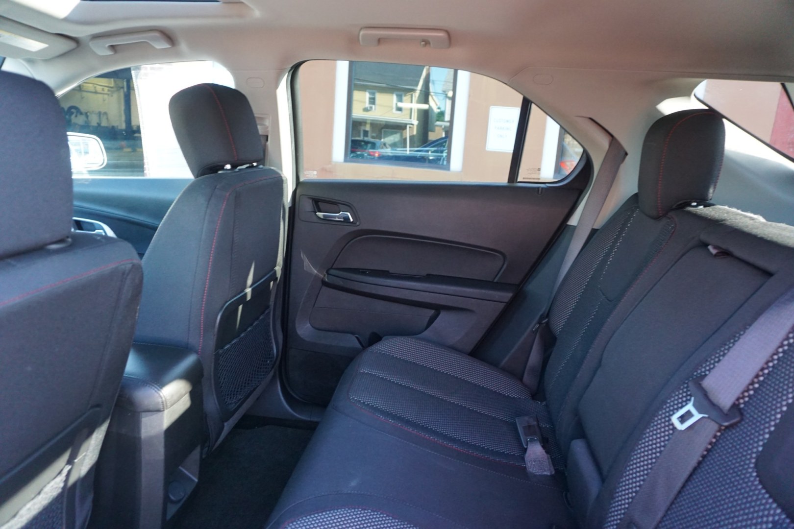 2017 BLUE /BLACK CHEVROLET EQUINOX LT (2GNFLFEK1H6) with an 2.4L I4 engine, AUTOMATIC transmission, located at 312 Centre Ave, Schuylkill Haven, PA, 17972, (570) 593-5278, 40.638130, -76.177383- Photo#27