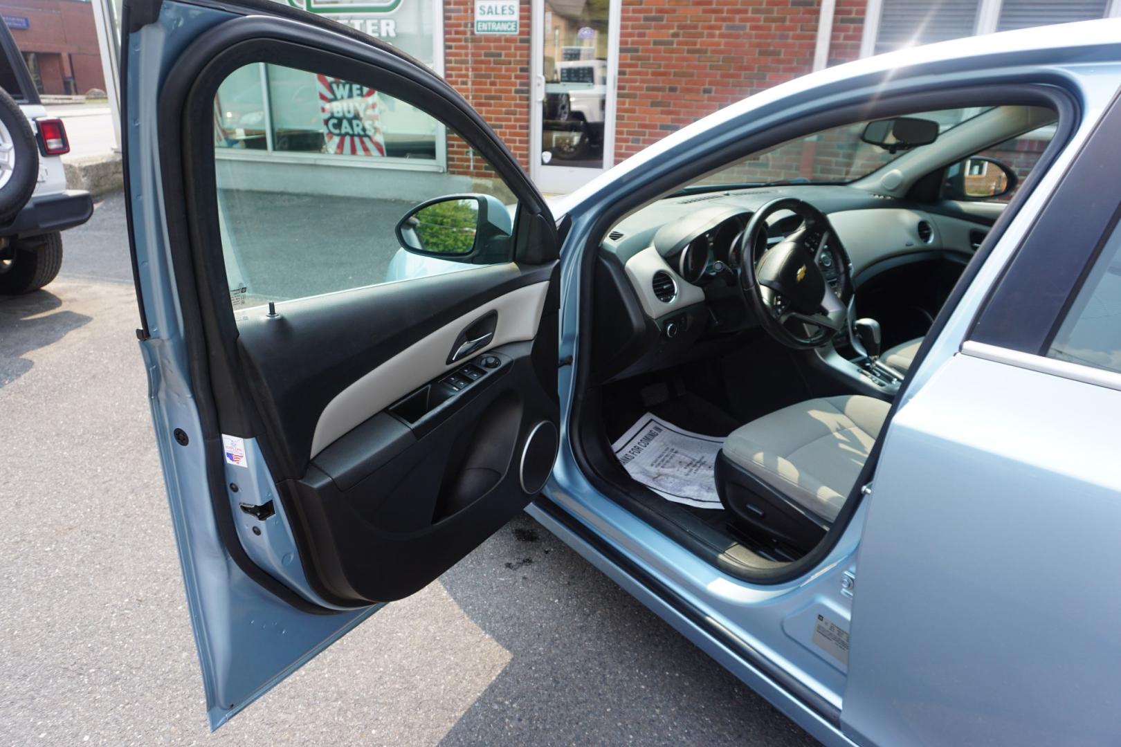 2011 BLUE /BLACK CHEVROLET CRUZE LT (1G1PF5S93B7) with an 1.4L I4 engine, AUTOMATIC transmission, located at 312 Centre Ave, Schuylkill Haven, PA, 17972, (570) 593-5278, 40.638130, -76.177383- Photo#23