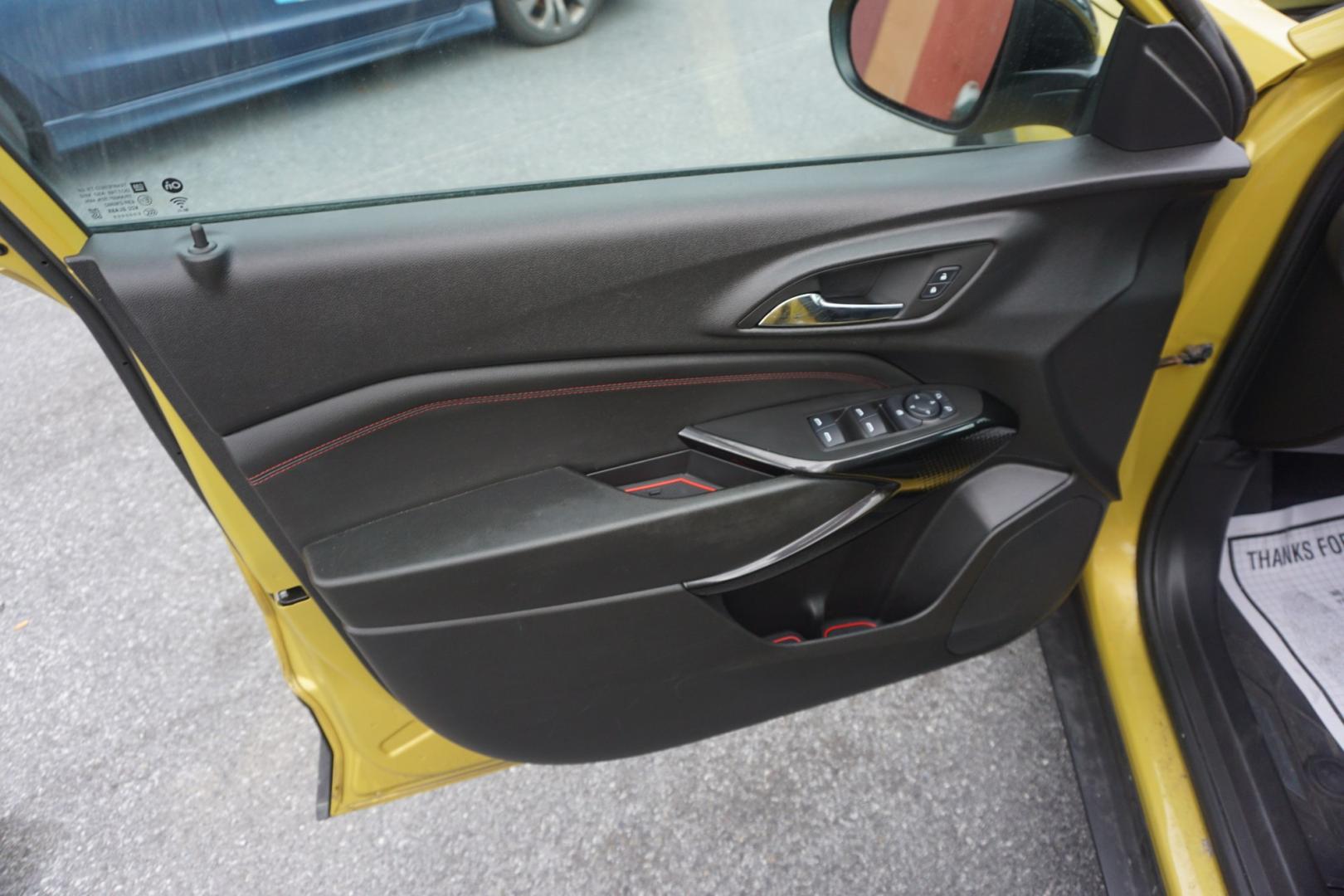 2024 /GRAY CHEVROLET TRAX 2RS (KL77LJE29RC) with an 1.2L I3 engine, AUTOMATIC transmission, located at 312 Centre Ave, Schuylkill Haven, PA, 17972, (570) 593-5278, 40.638130, -76.177383- Photo#10