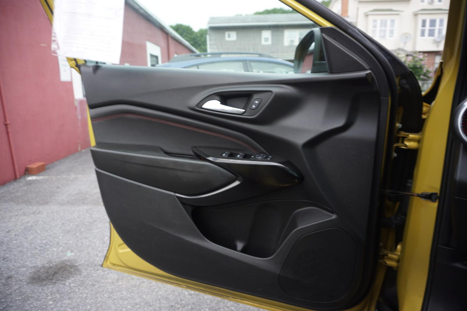 2024 /GRAY CHEVROLET TRAX 2RS (KL77LJE29RC) with an 1.2L I3 engine, AUTOMATIC transmission, located at 312 Centre Ave, Schuylkill Haven, PA, 17972, (570) 593-5278, 40.638130, -76.177383- Photo#20