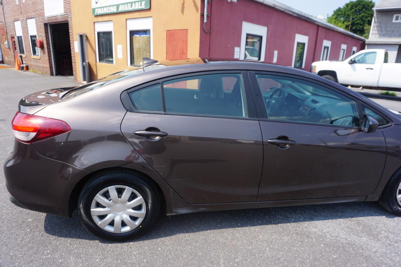 2017 TAN /BLACK KIA FORTE LX (3KPFK4A73HE) with an 2L I4 engine, AUTOMATIC transmission, located at 312 Centre Ave, Schuylkill Haven, PA, 17972, (570) 593-5278, 40.638130, -76.177383- Photo#8