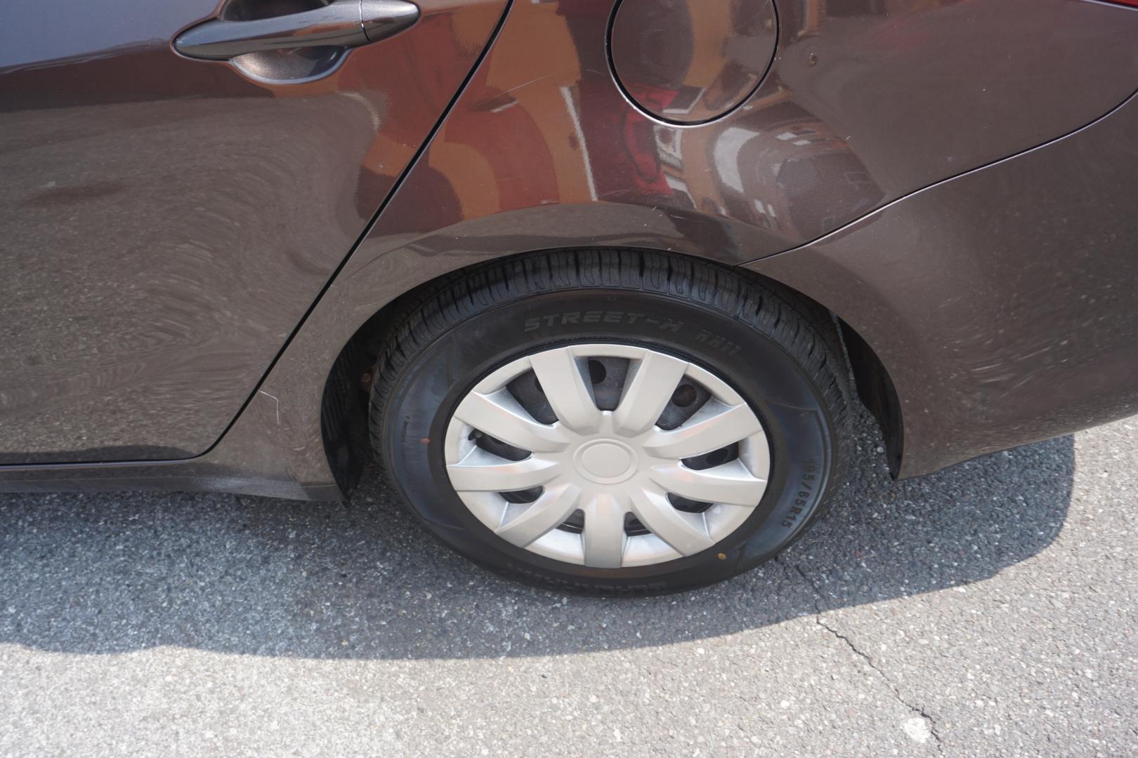 2017 TAN /BLACK KIA FORTE LX (3KPFK4A73HE) with an 2L I4 engine, AUTOMATIC transmission, located at 312 Centre Ave, Schuylkill Haven, PA, 17972, (570) 593-5278, 40.638130, -76.177383- Photo#12