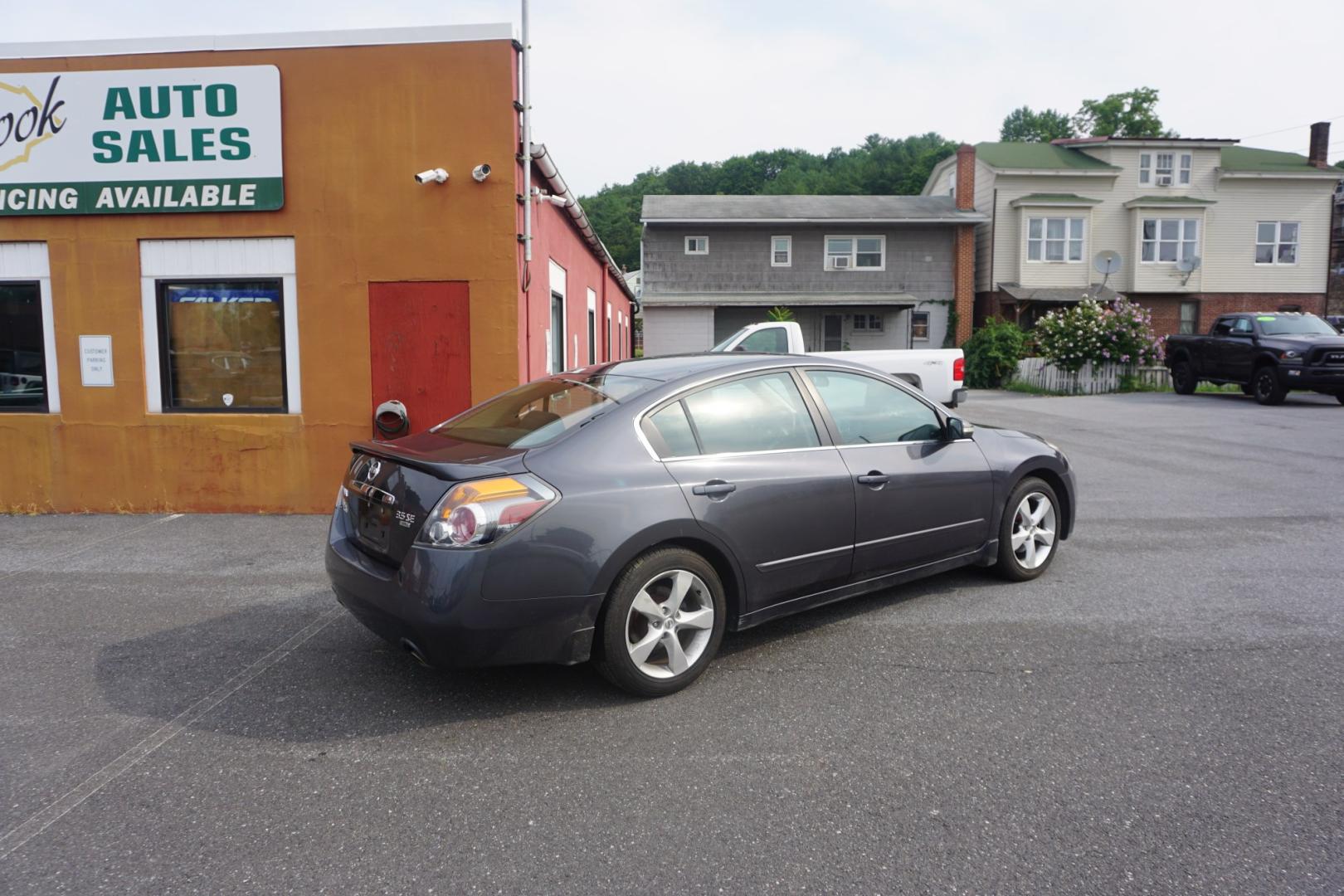 2008 NISSAN ALTIMA SE (1N4BL21E78N) with an 3.5L V6 engine, Automatic transmission, located at 312 Centre Ave, Schuylkill Haven, PA, 17972, (570) 593-5278, 40.638130, -76.177383- Photo#4