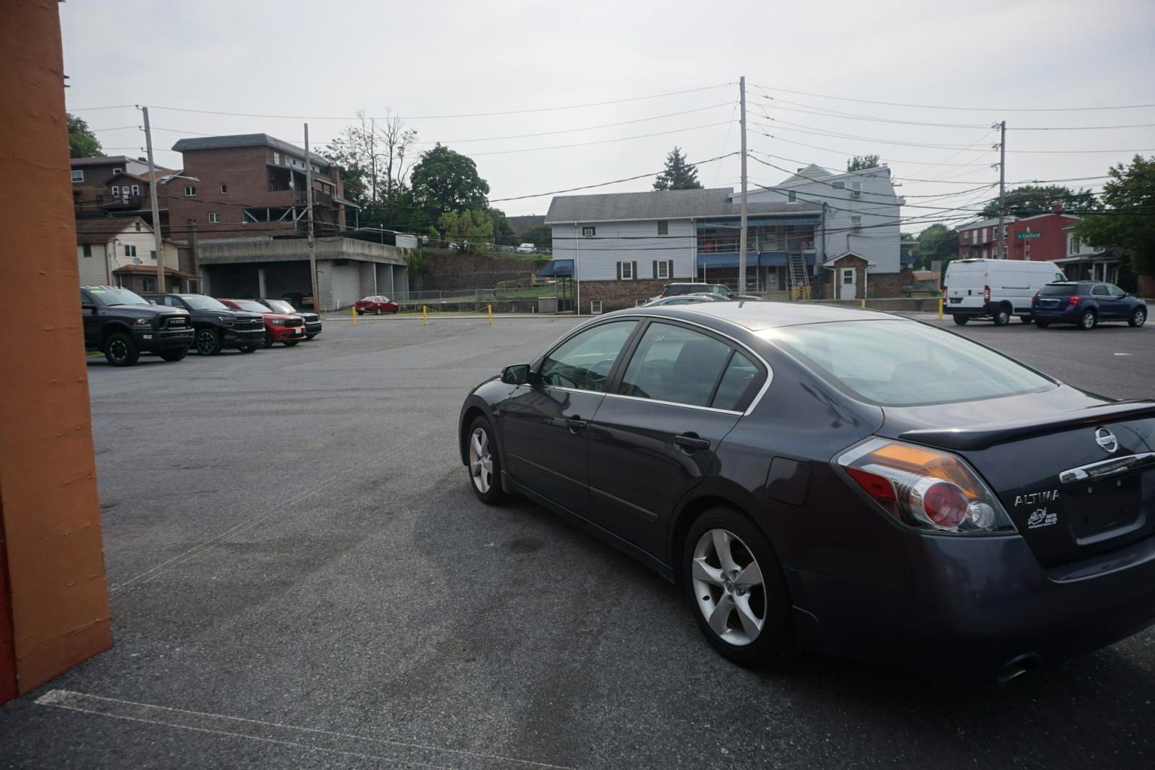 2008 NISSAN ALTIMA SE (1N4BL21E78N) with an 3.5L V6 engine, Automatic transmission, located at 312 Centre Ave, Schuylkill Haven, PA, 17972, (570) 593-5278, 40.638130, -76.177383- Photo#6