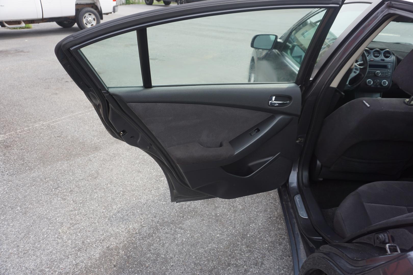 2008 NISSAN ALTIMA SE (1N4BL21E78N) with an 3.5L V6 engine, Automatic transmission, located at 312 Centre Ave, Schuylkill Haven, PA, 17972, (570) 593-5278, 40.638130, -76.177383- Photo#9