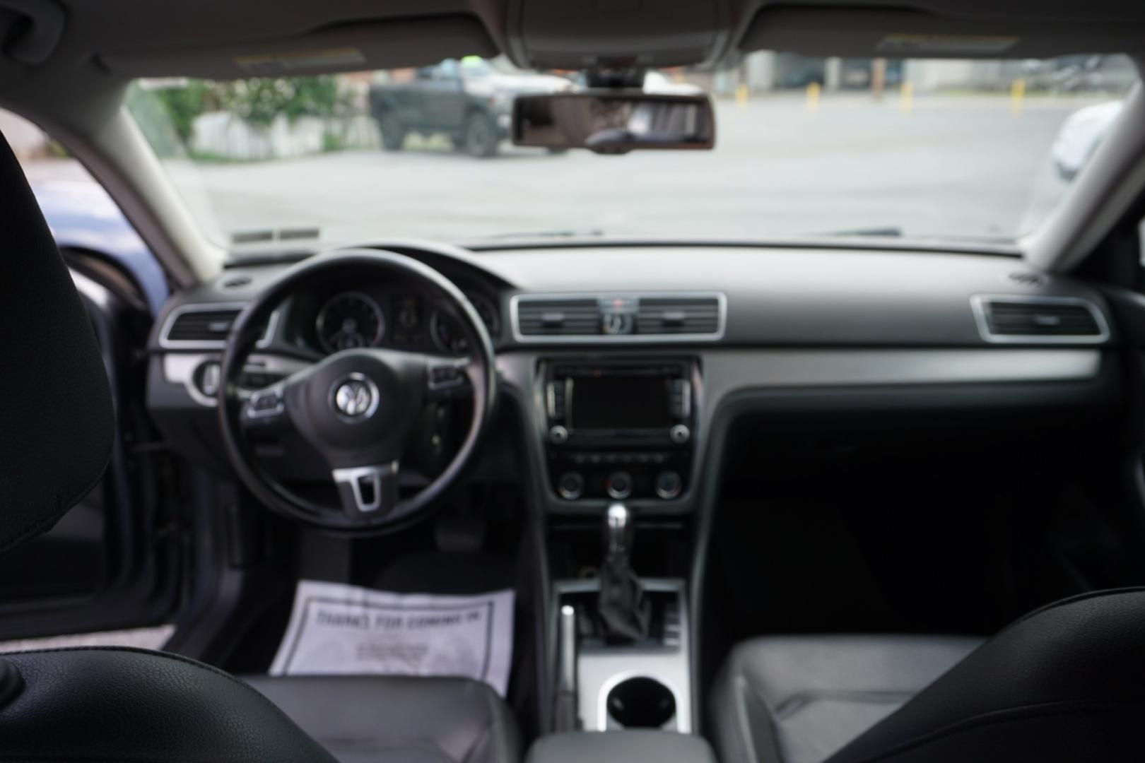 2014 GRAY /GRAY VOLKSWAGEN PASSAT SE (1VWBT7A32EC) with an 1.8L I4 engine, AUTOMATIC transmission, located at 312 Centre Ave, Schuylkill Haven, PA, 17972, (570) 593-5278, 40.638130, -76.177383- Photo#31