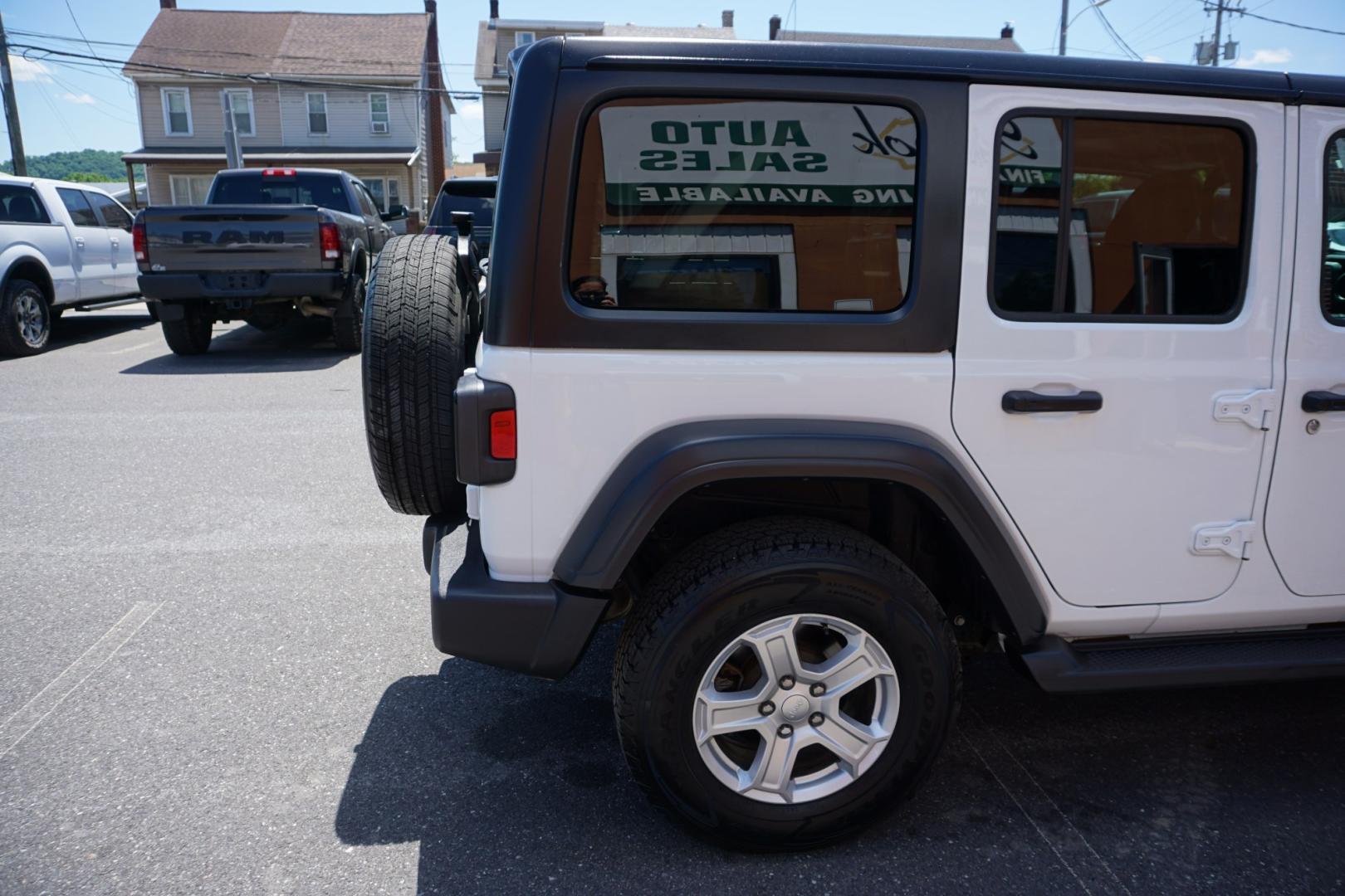 2020 JEEP WRANGLER SPORT (1C4HJXDG3LW) with an 3.6L V6 engine, MANUAL transmission, located at 312 Centre Ave, Schuylkill Haven, PA, 17972, (570) 593-5278, 40.638130, -76.177383- Photo#11