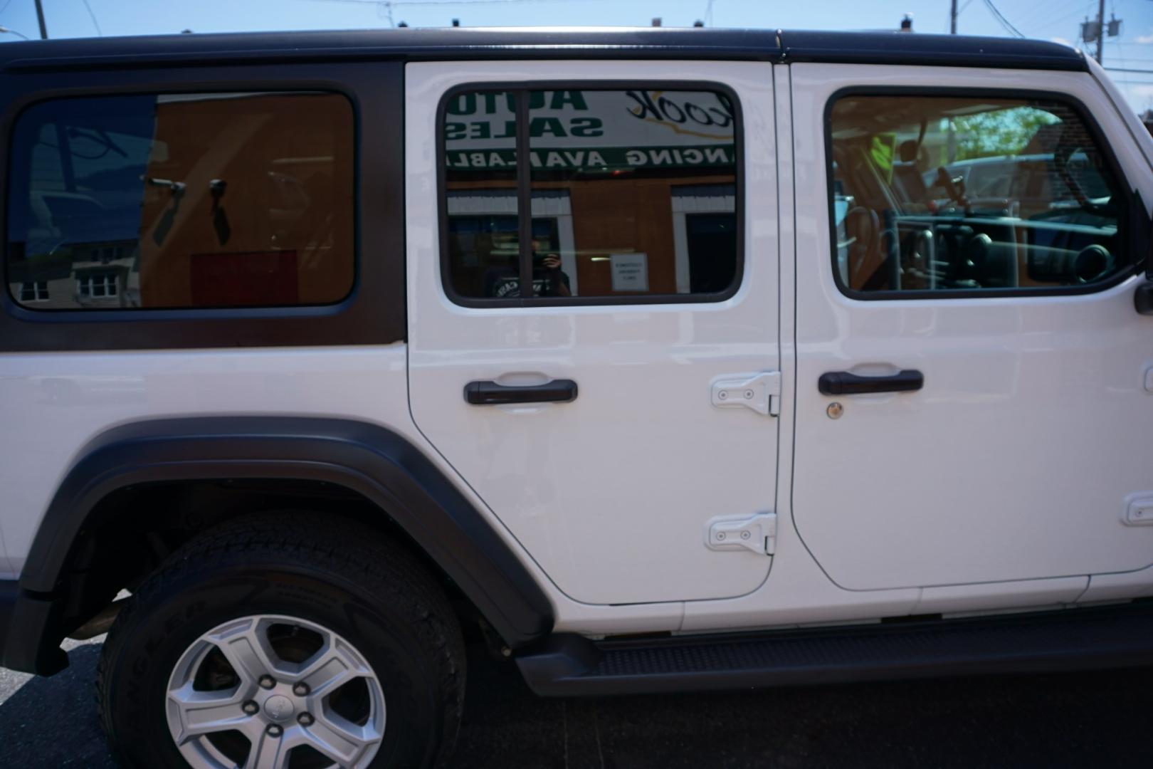 2020 JEEP WRANGLER SPORT (1C4HJXDG3LW) with an 3.6L V6 engine, MANUAL transmission, located at 312 Centre Ave, Schuylkill Haven, PA, 17972, (570) 593-5278, 40.638130, -76.177383- Photo#12