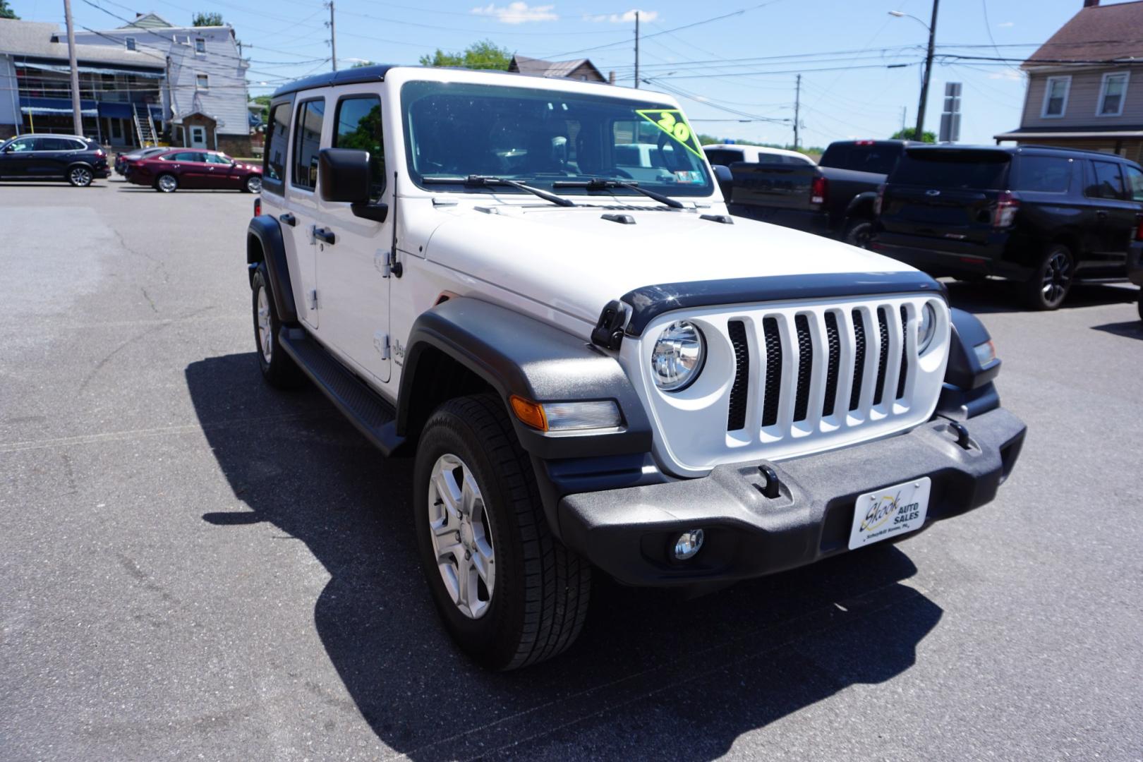 2020 JEEP WRANGLER SPORT (1C4HJXDG3LW) with an 3.6L V6 engine, MANUAL transmission, located at 312 Centre Ave, Schuylkill Haven, PA, 17972, (570) 593-5278, 40.638130, -76.177383- Photo#15